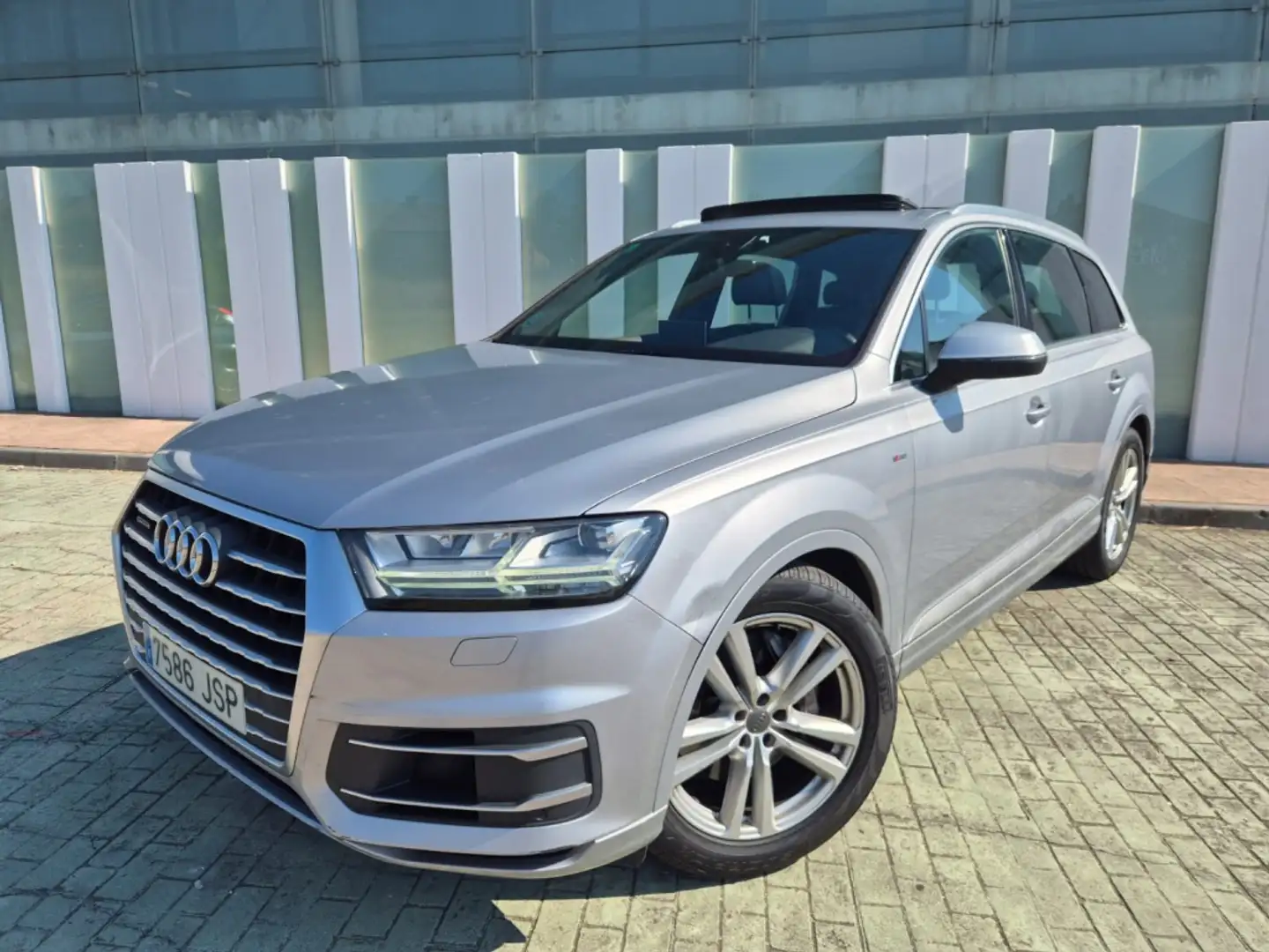 Audi Q7 3.0TDI quattro tiptronic 7pl. 200kW(9.75) Plateado - 1