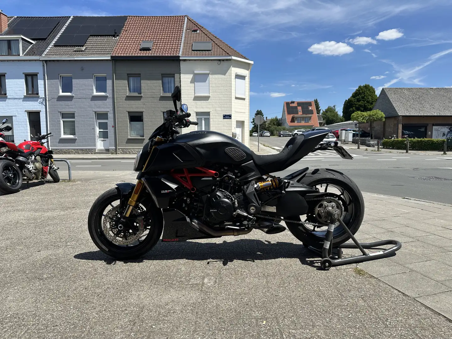 Ducati Diavel 1260 S | "Dépôt Vente" Zwart - 2