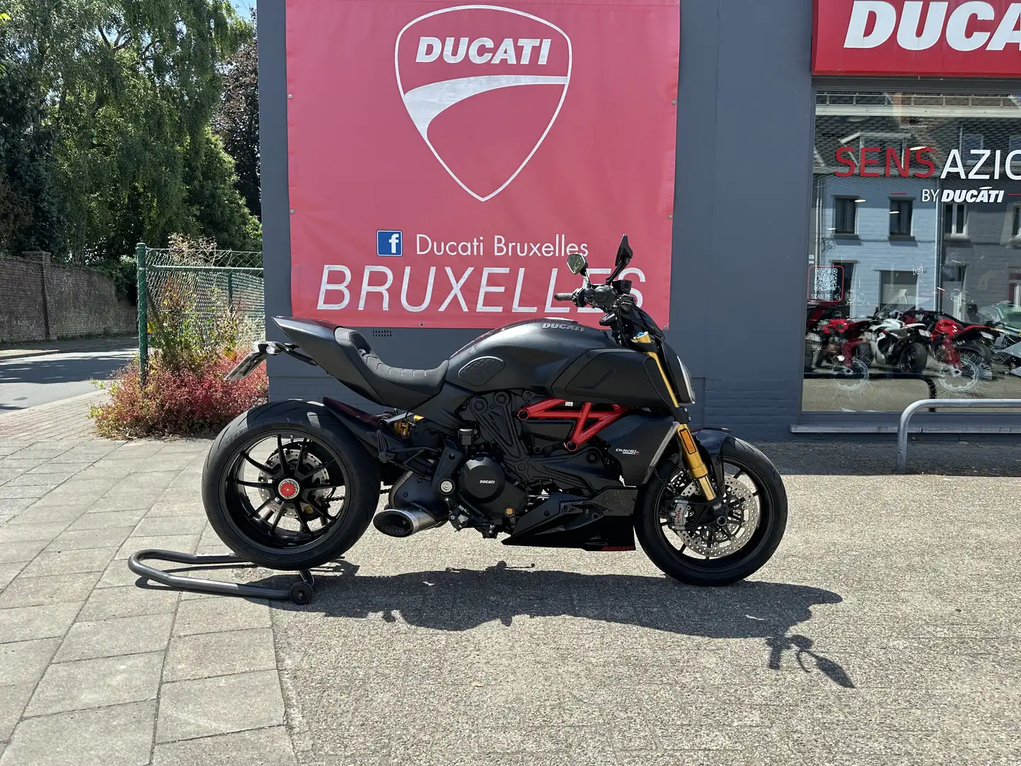 Ducati Diavel 1260 S | "Dépôt Vente" Zwart - 1
