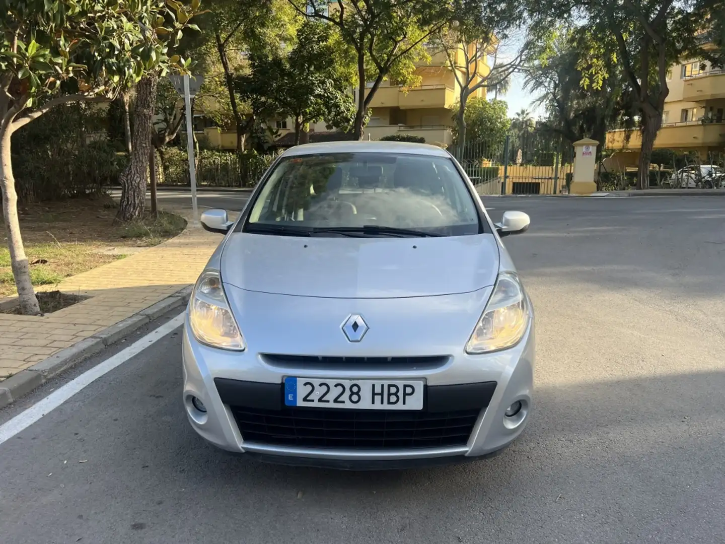 Renault Clio 1.5DCI Authentique 65 - 2