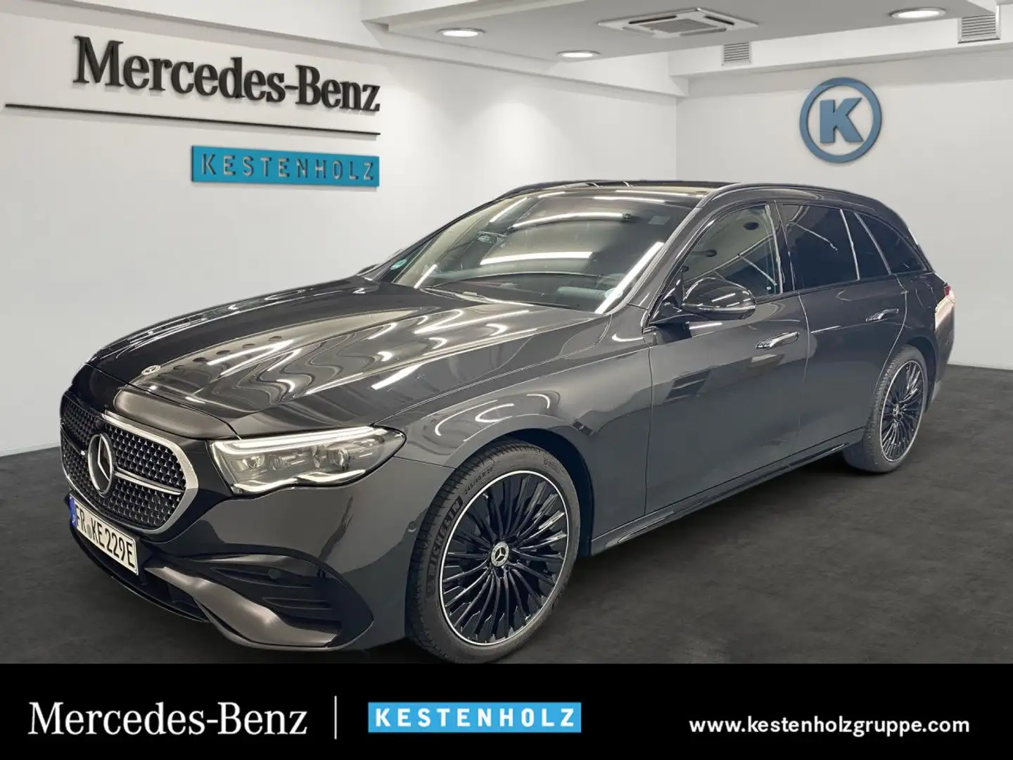 Mercedes-Benz E 300 e T-Modell AMG+PANO+AHK+BURMEST+PARK+DIST Grau - 1