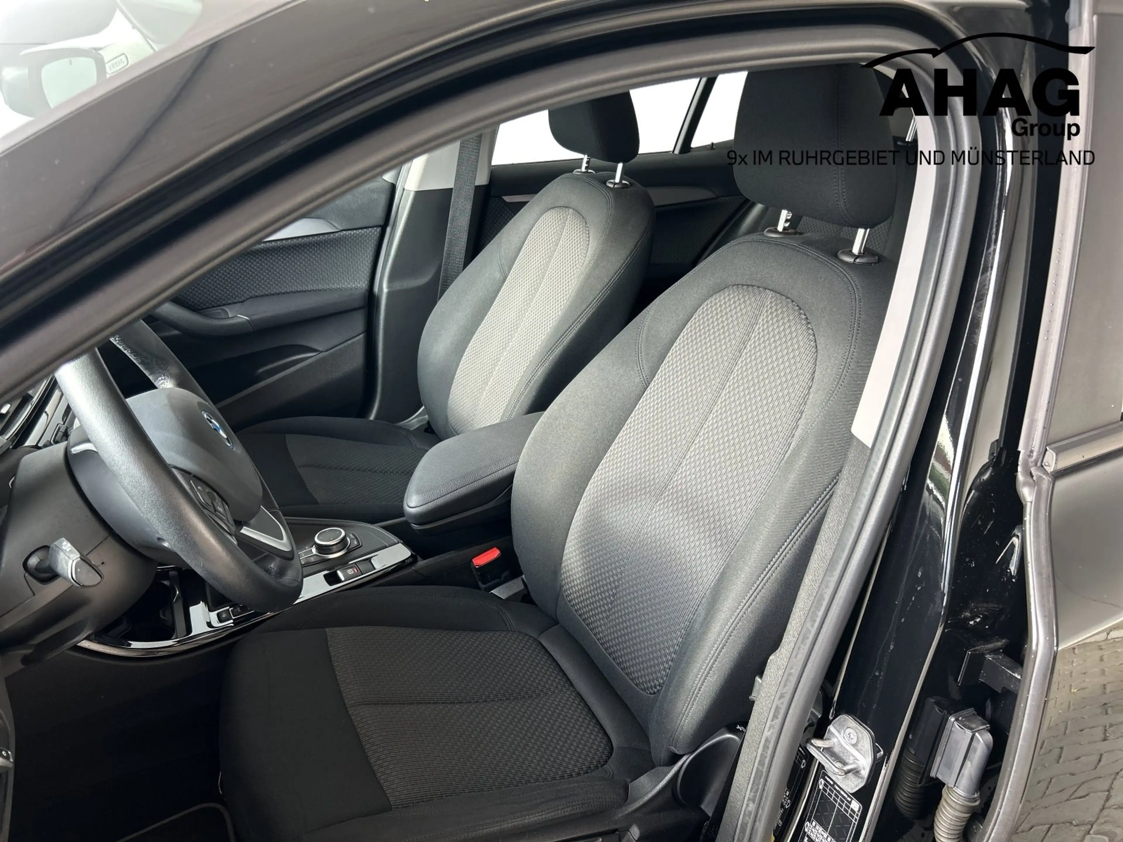 BMW X2 xDrive25e NAVIGATION LED PDC DAB — photo 7
