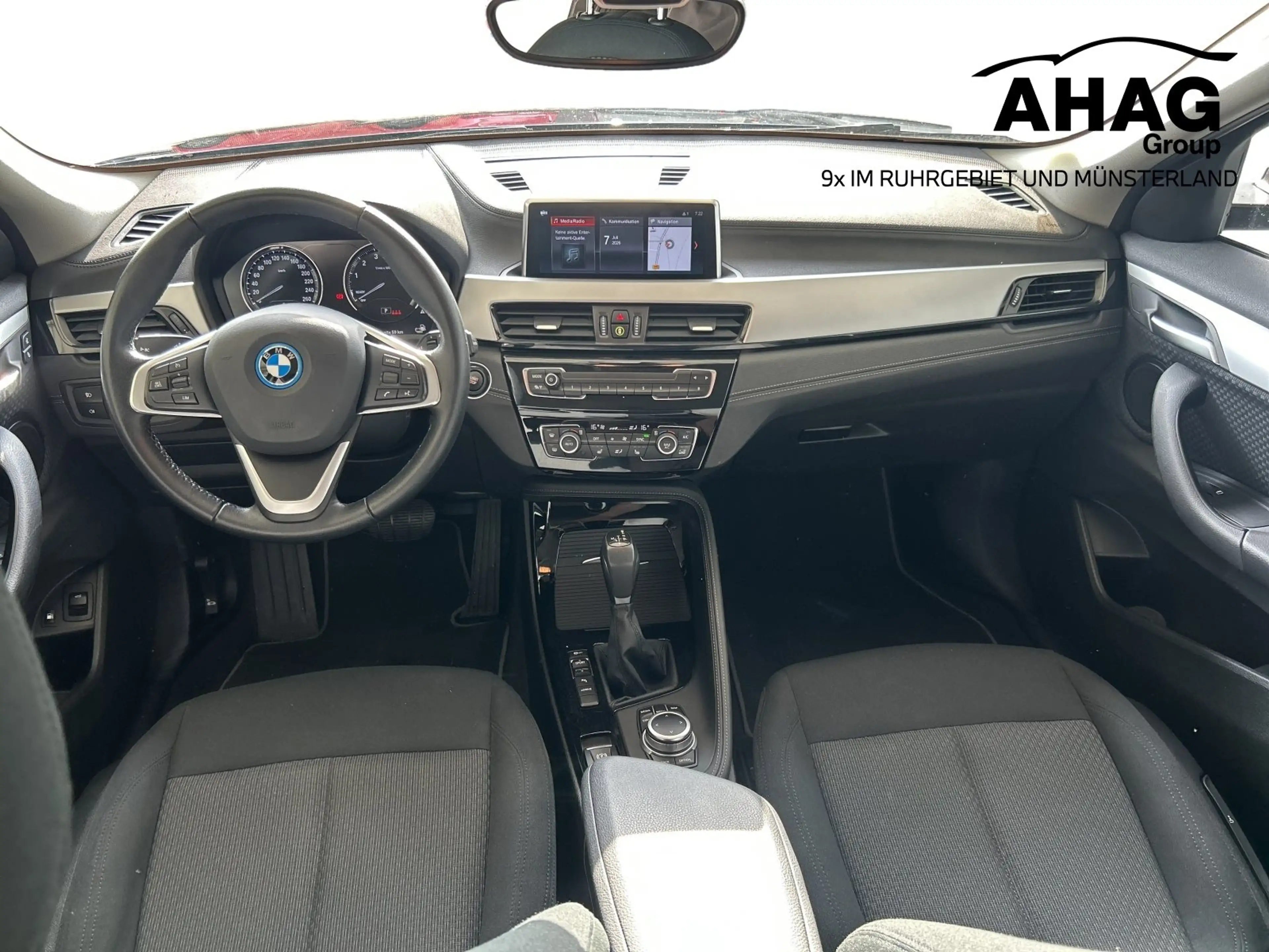 BMW X2 xDrive25e NAVIGATION LED PDC DAB — photo 9