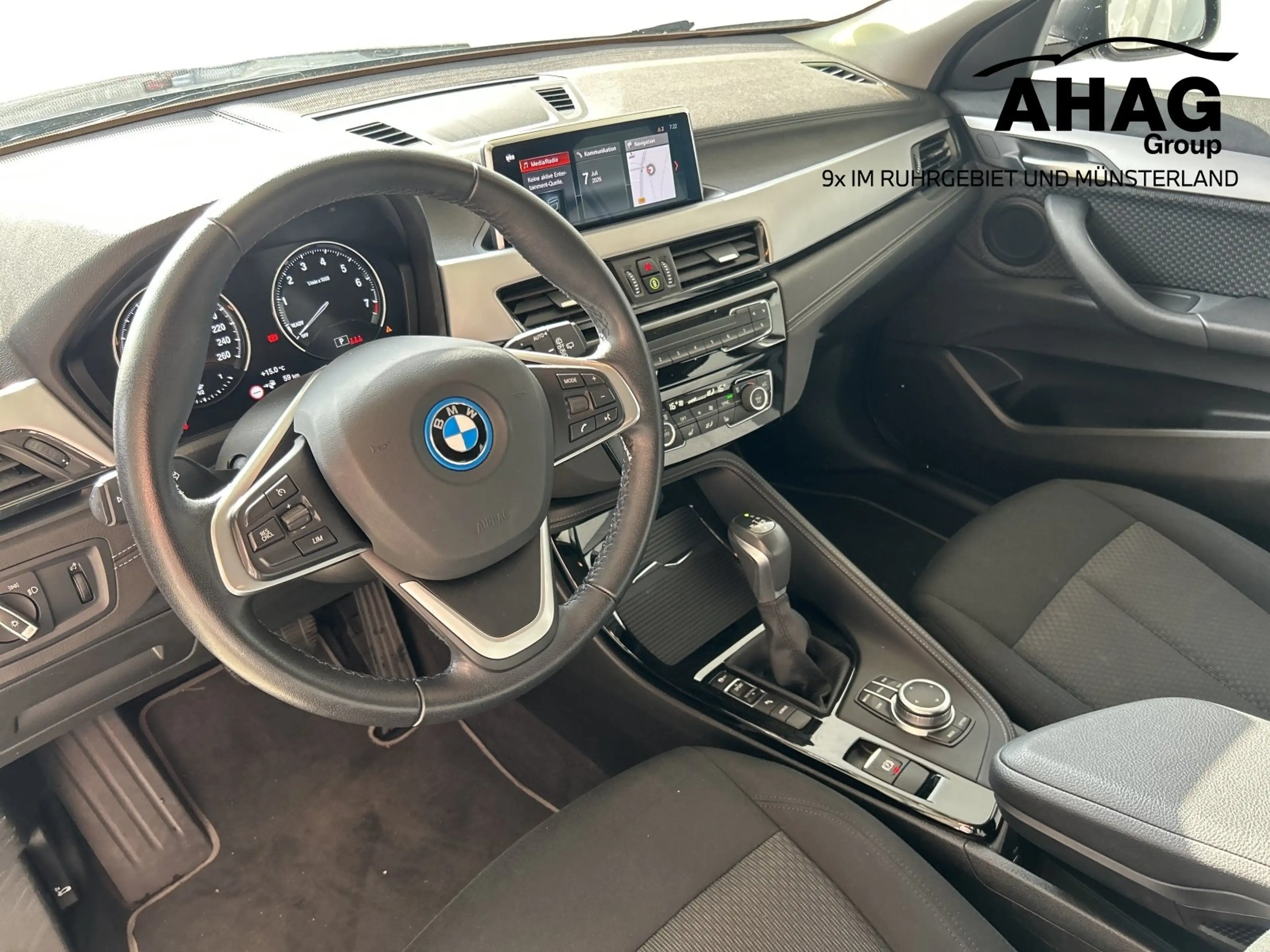BMW X2 xDrive25e NAVIGATION LED PDC DAB — photo 8