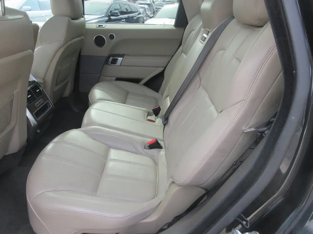 Land Rover Range Rover Sport снимка Land Rover Range Rover Sport