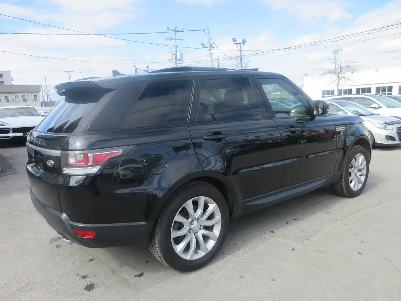 Land Rover Range Rover Sport снимка Land Rover Range Rover Sport