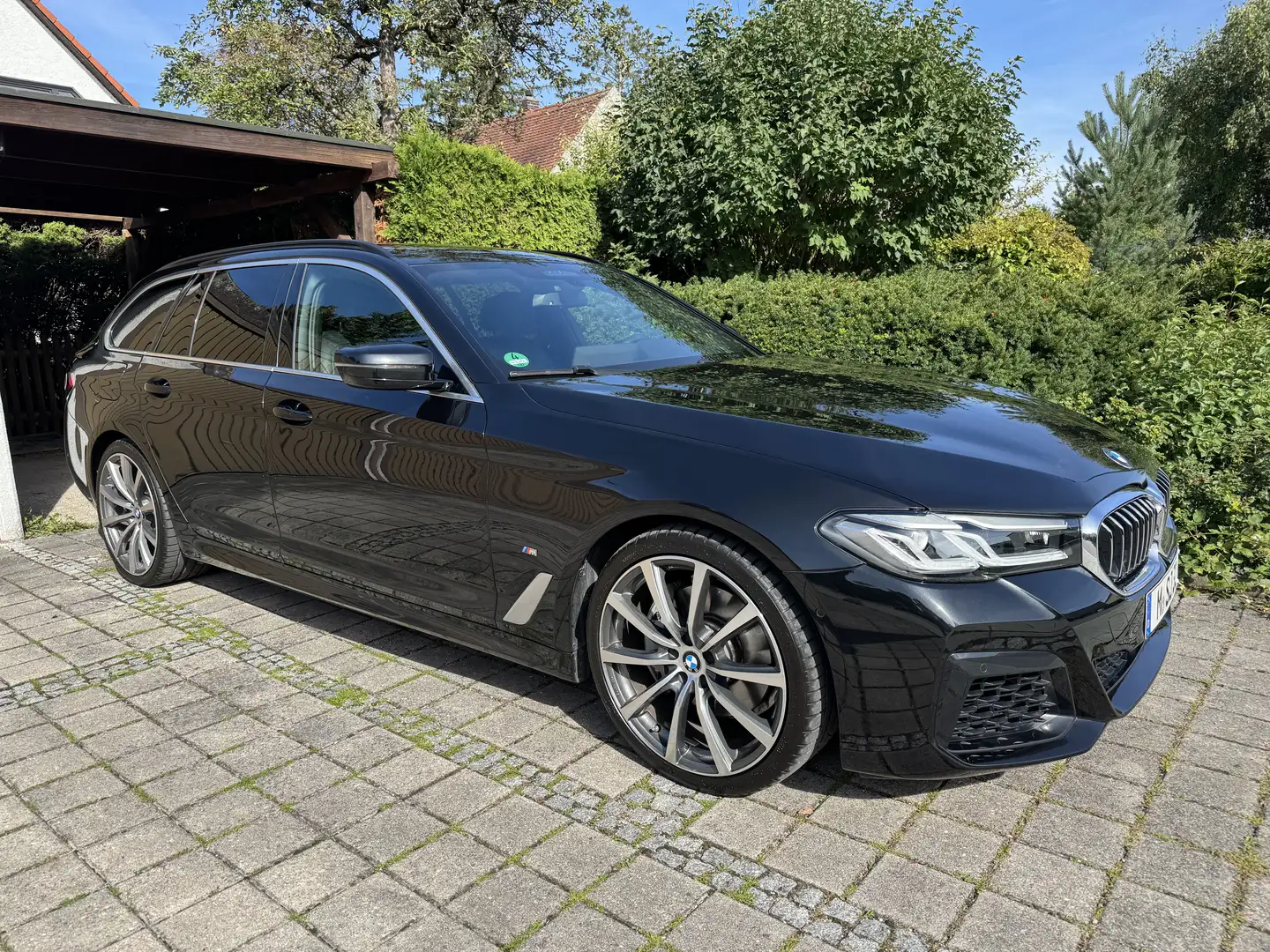 BMW 540 540 i xDrive M Sport Schwarz - 2