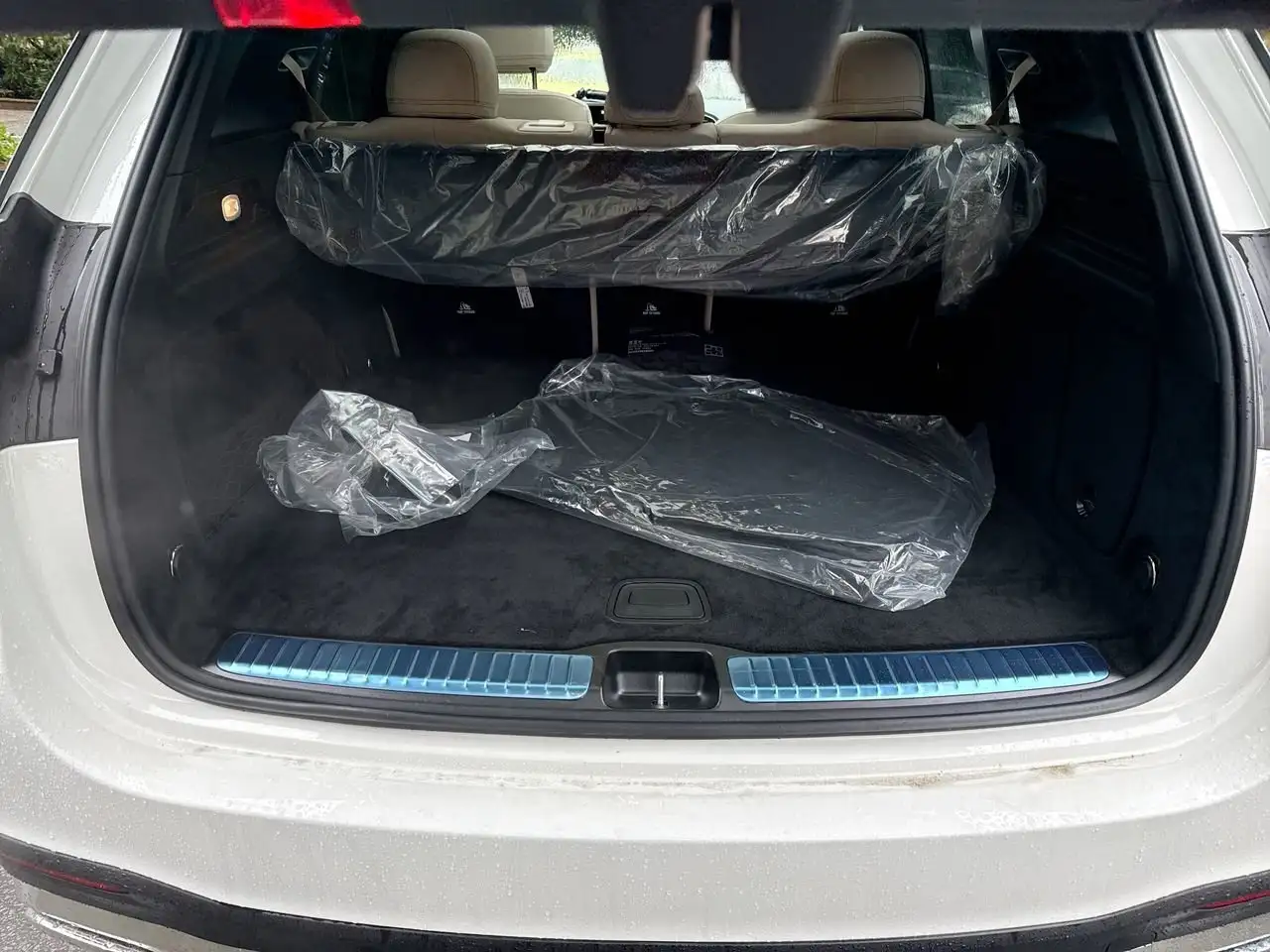 Mercedes-Benz GLE снимка Mercedes-Benz GLE