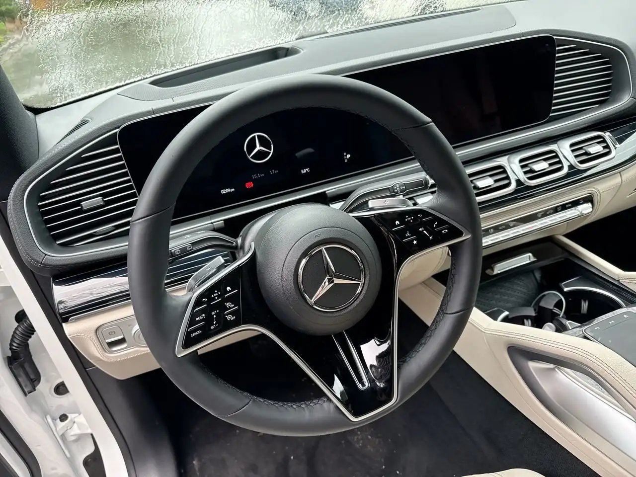Mercedes-Benz GLE снимка Mercedes-Benz GLE