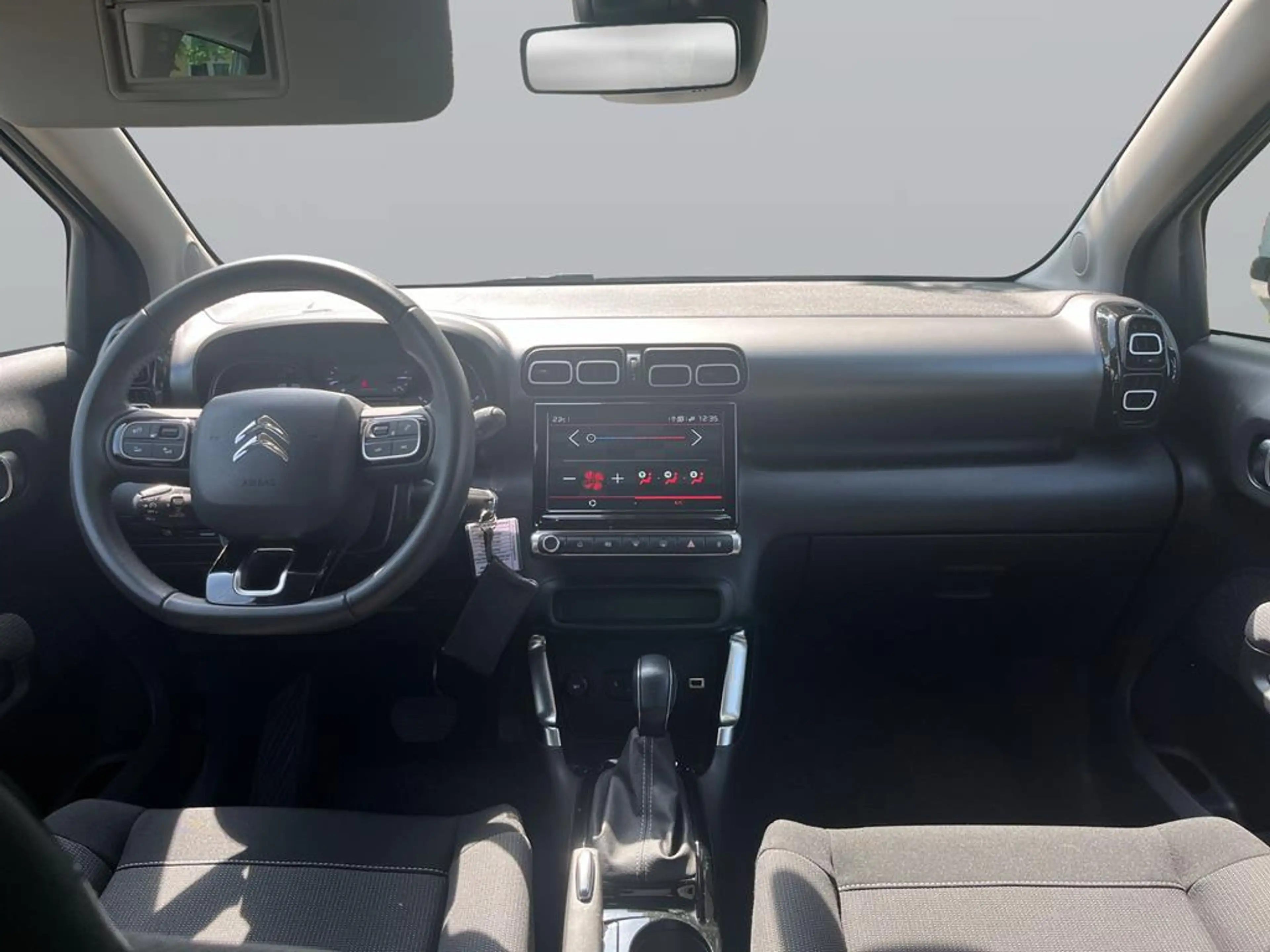 Citroen C3 Aircross PureTech 130 S&S EAT6 Feel Pack — photo 12