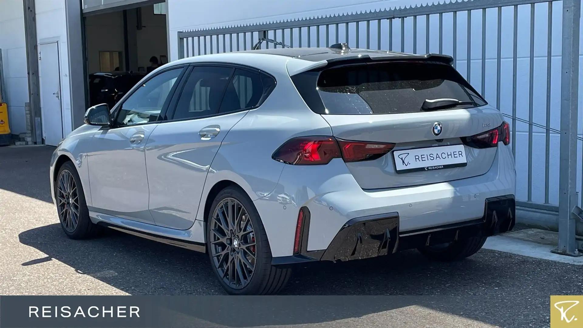 BMW 123 A xDrive M-Sport,M-Sport PRO,el.Sitz+Mem,DA+ Grigio - 2