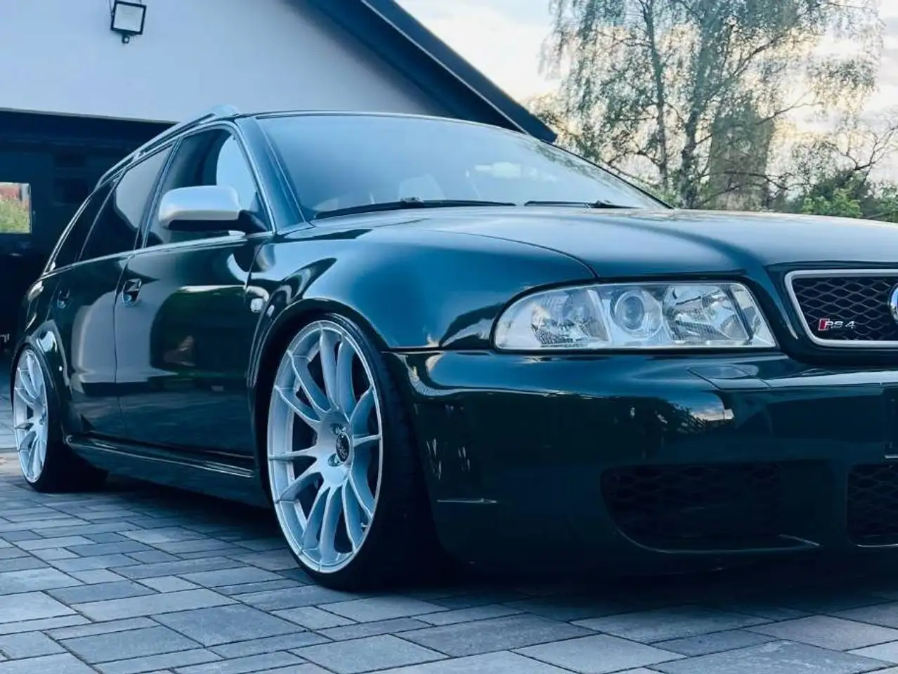 Audi RS4, foto 1