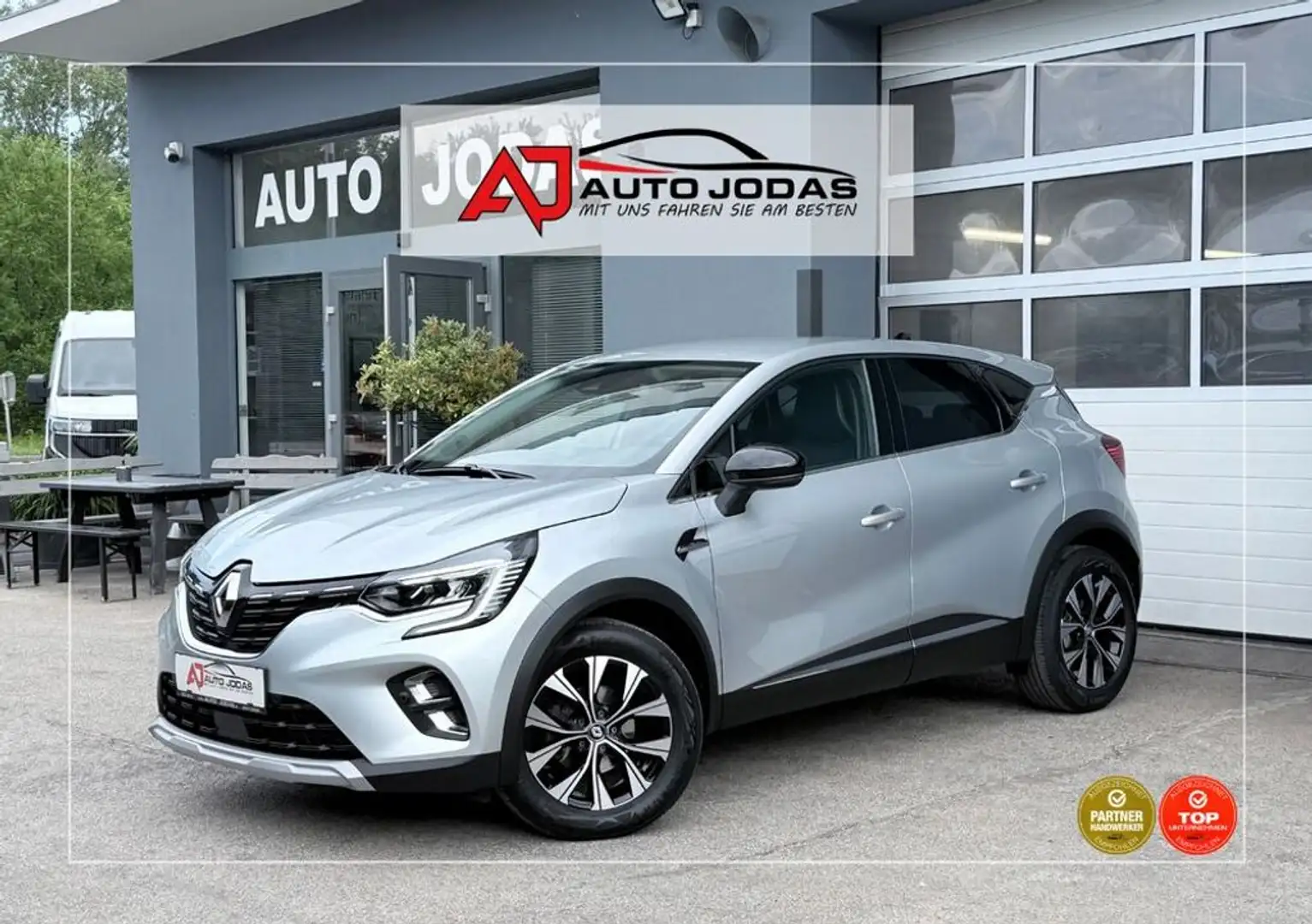 Renault Captur M-Hybrid 140 Techno EDC **Top-Ausstattung** Grau - 1