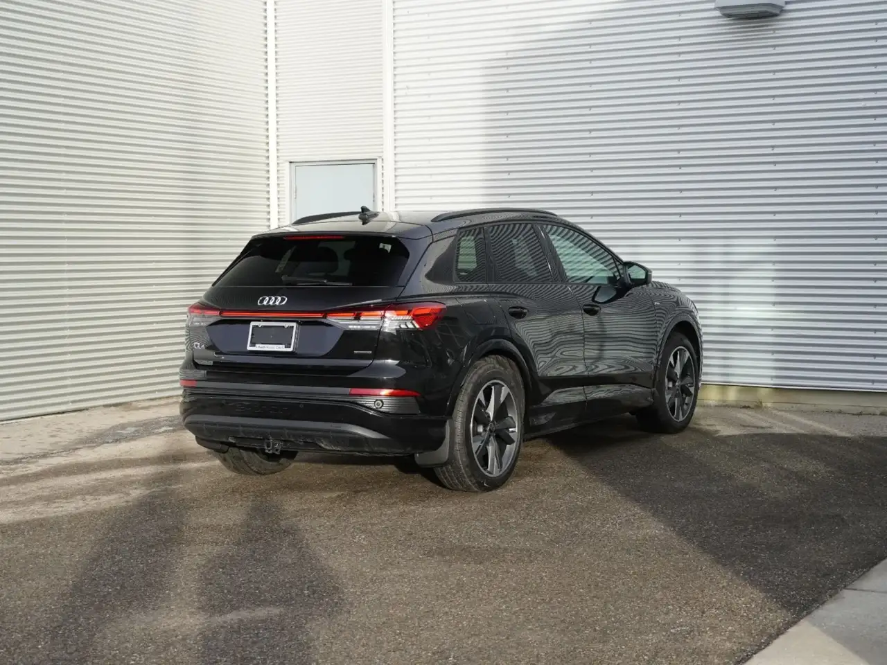 Audi Q4 e-tron снимка Audi Q4 e-tron