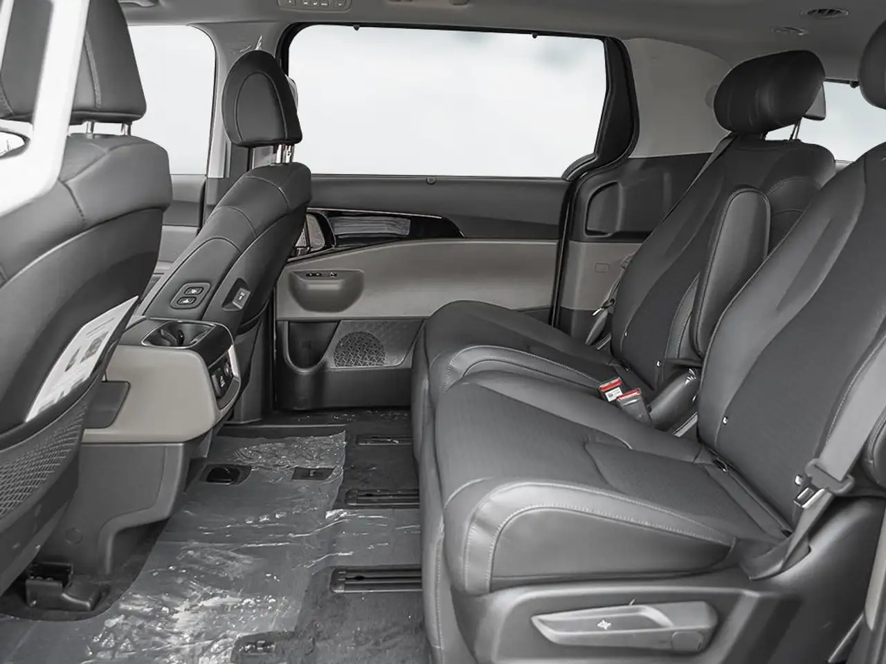 Kia Carnival снимка Kia Carnival