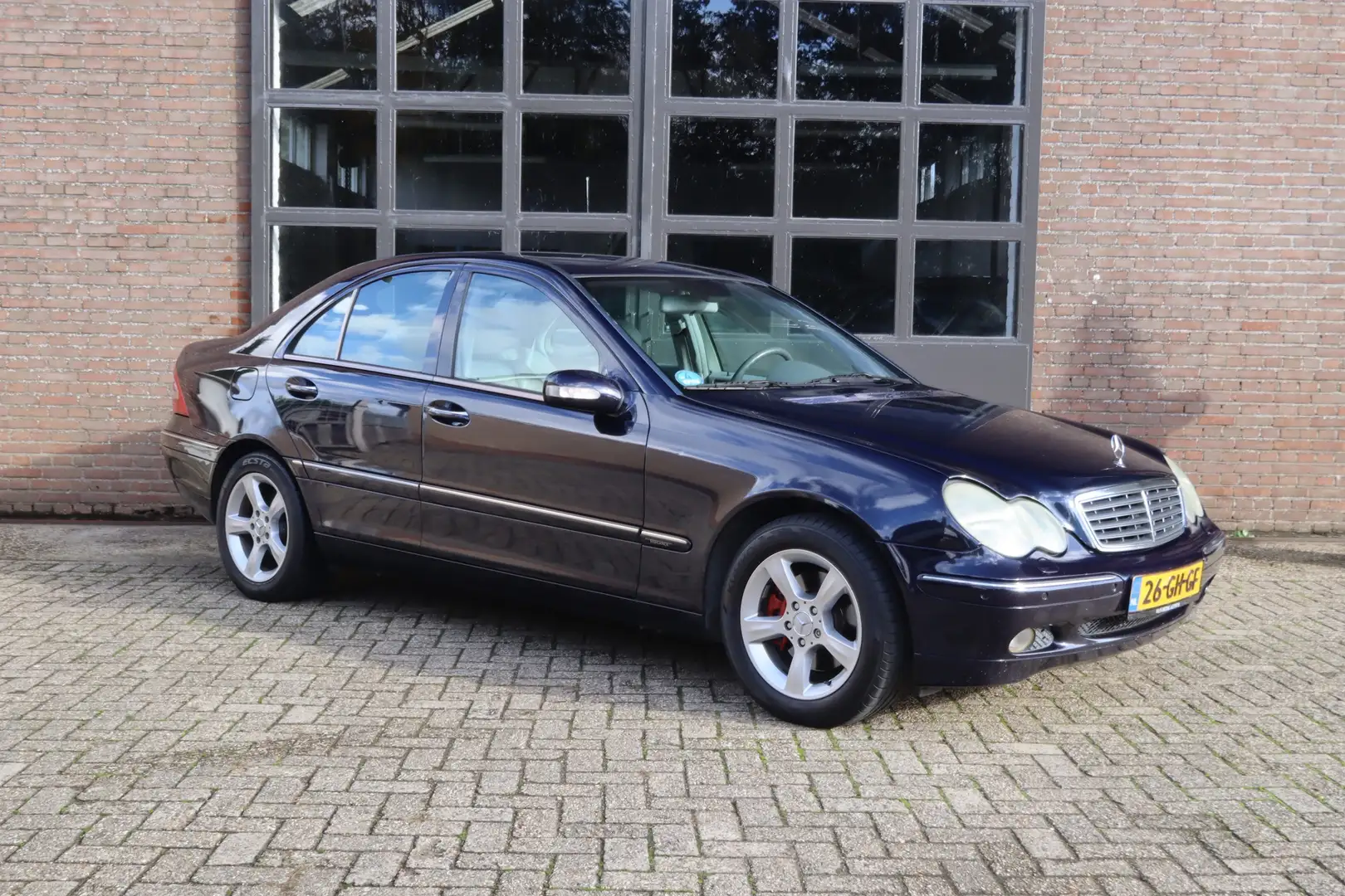 Mercedes-Benz C 240 V6 Elegance AUT-PDC-Nieuwe APK Blauw - 1