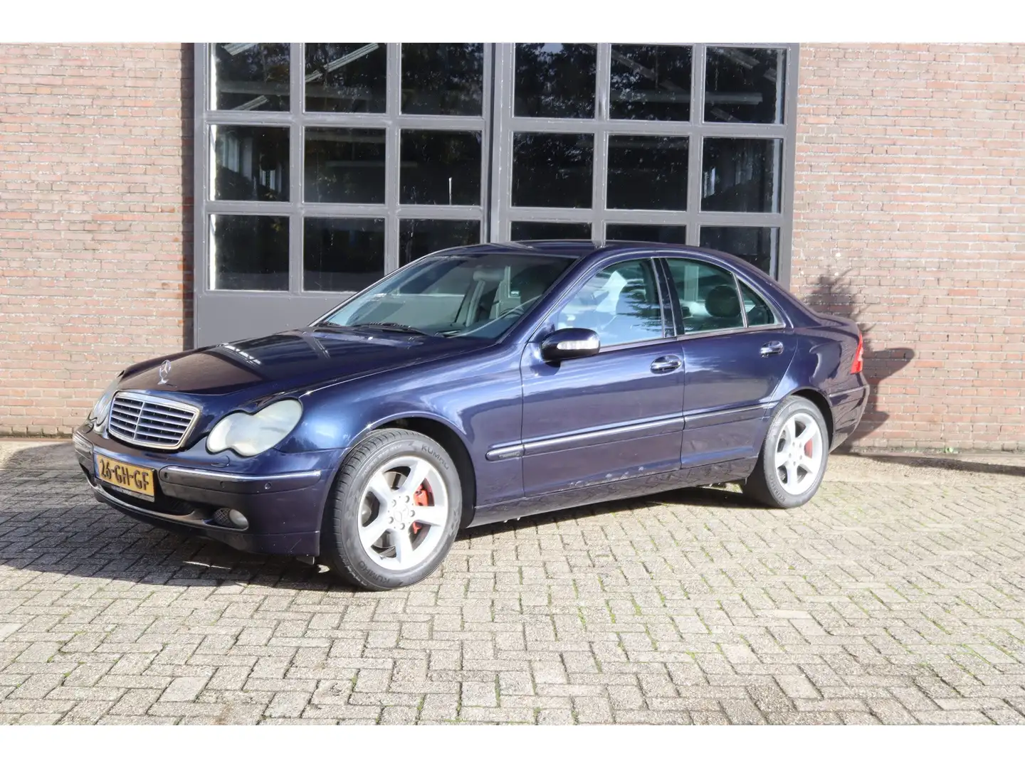 Mercedes-Benz C 240 V6 Elegance AUT-PDC-Nieuwe APK Blauw - 2