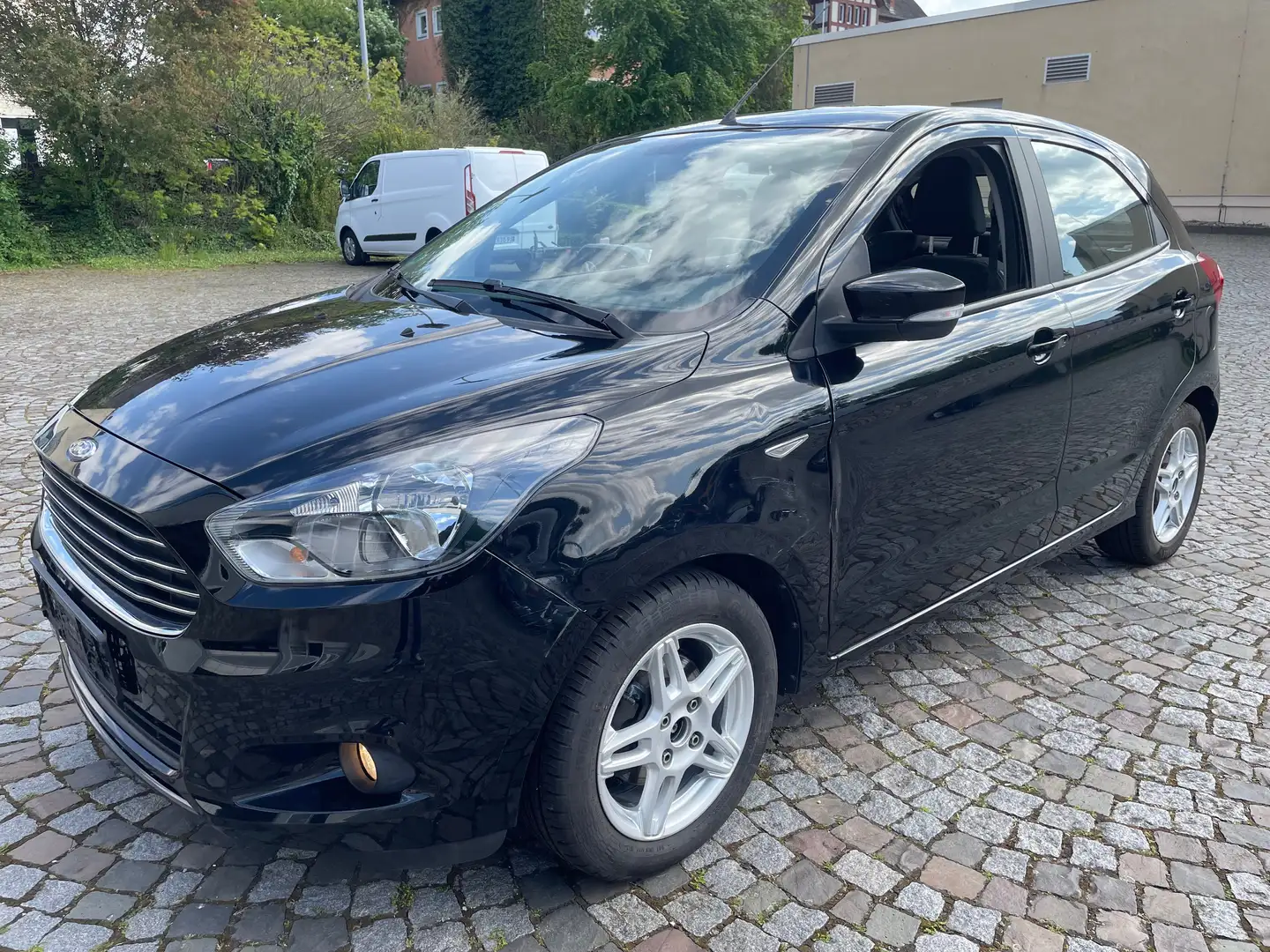 Ford Ka/Ka+ 1.2 Ti-VCT Basis ( 87 000 MK ) Klima Negro - 1