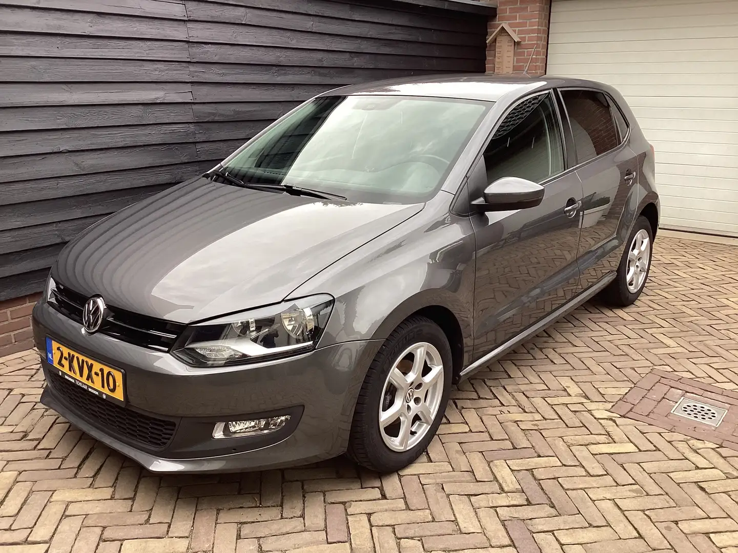 Volkswagen Polo Polo 1.2 TSI BlM. Edition + Grijs - 1