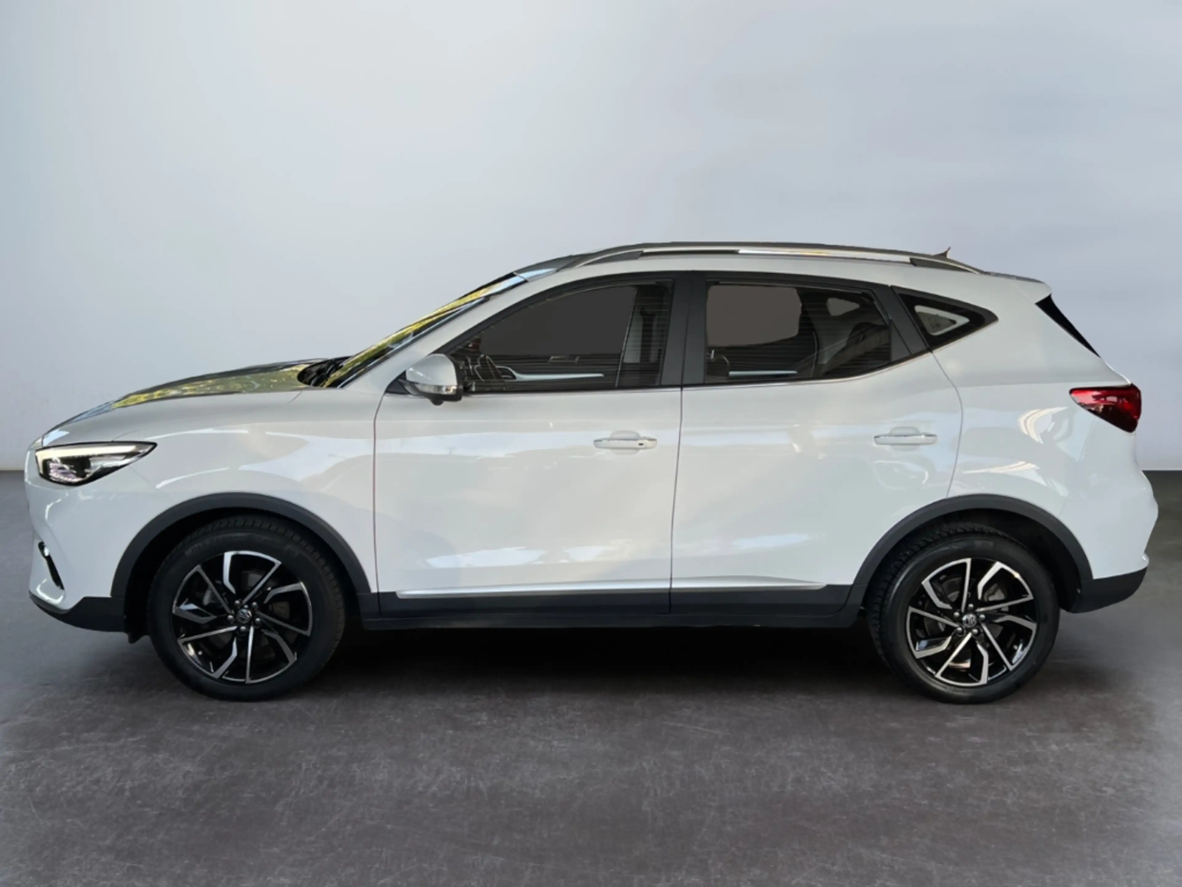 MG ZS Luxury *LED*SmartKey*Sitzh.*PDC*Klima*Totwinkel* — photo 5