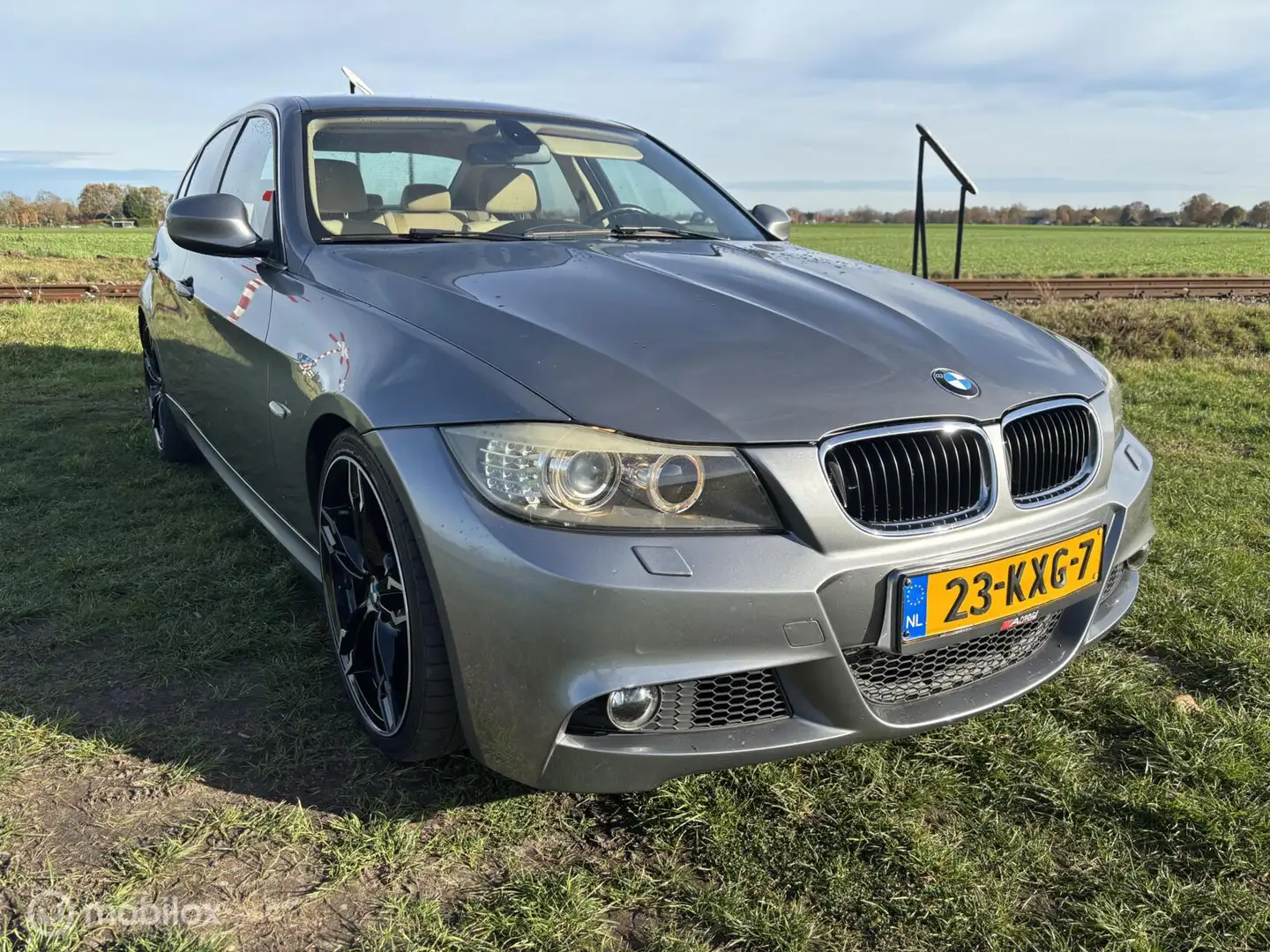 BMW 318 3-serie 318i Business Line AUTOMAAT AIRCO NAVI CRU Gris - 2