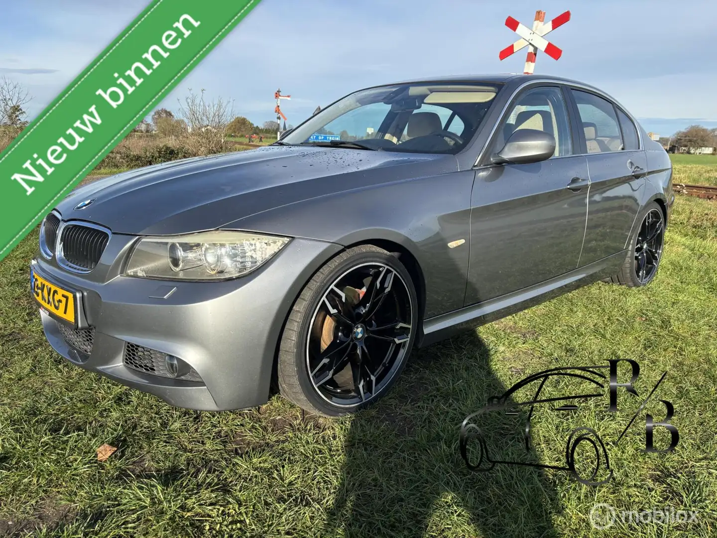 BMW 318 3-serie 318i Business Line AUTOMAAT AIRCO NAVI CRU Gris - 1