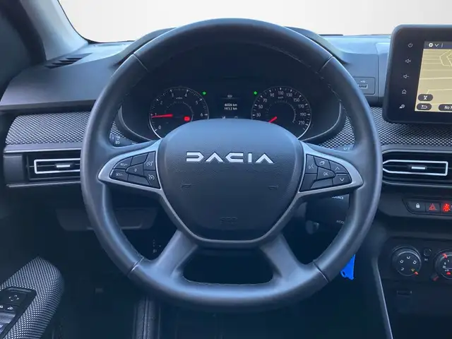 Dacia Sandero view 10
