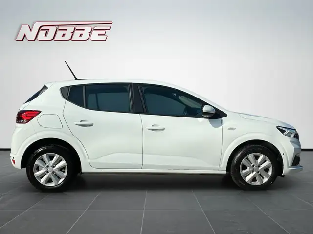 Dacia Sandero view 6