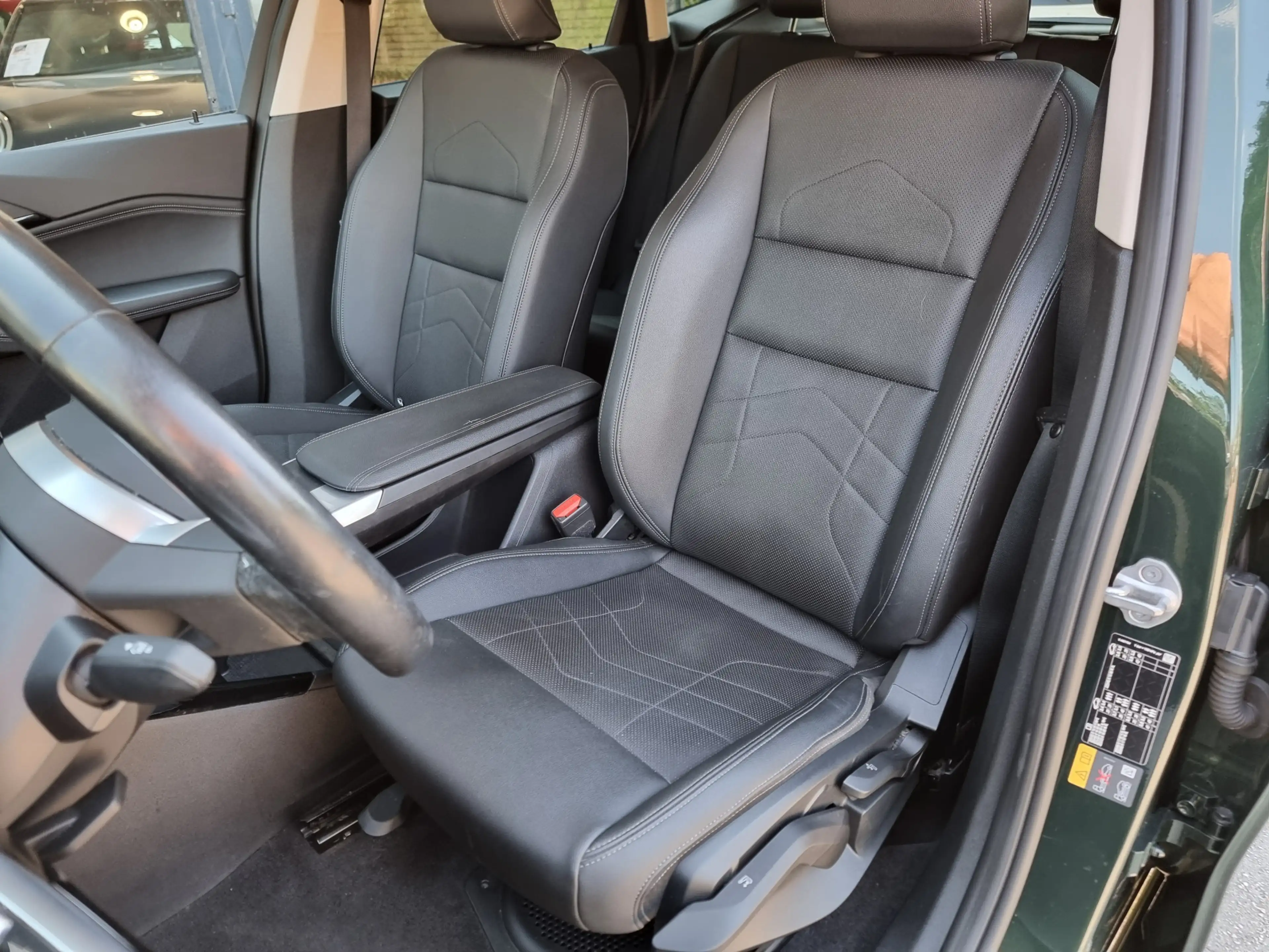 BMW 225 2-serie Active Tourer 225e xDrive 4WD | Plugin | D — photo 14