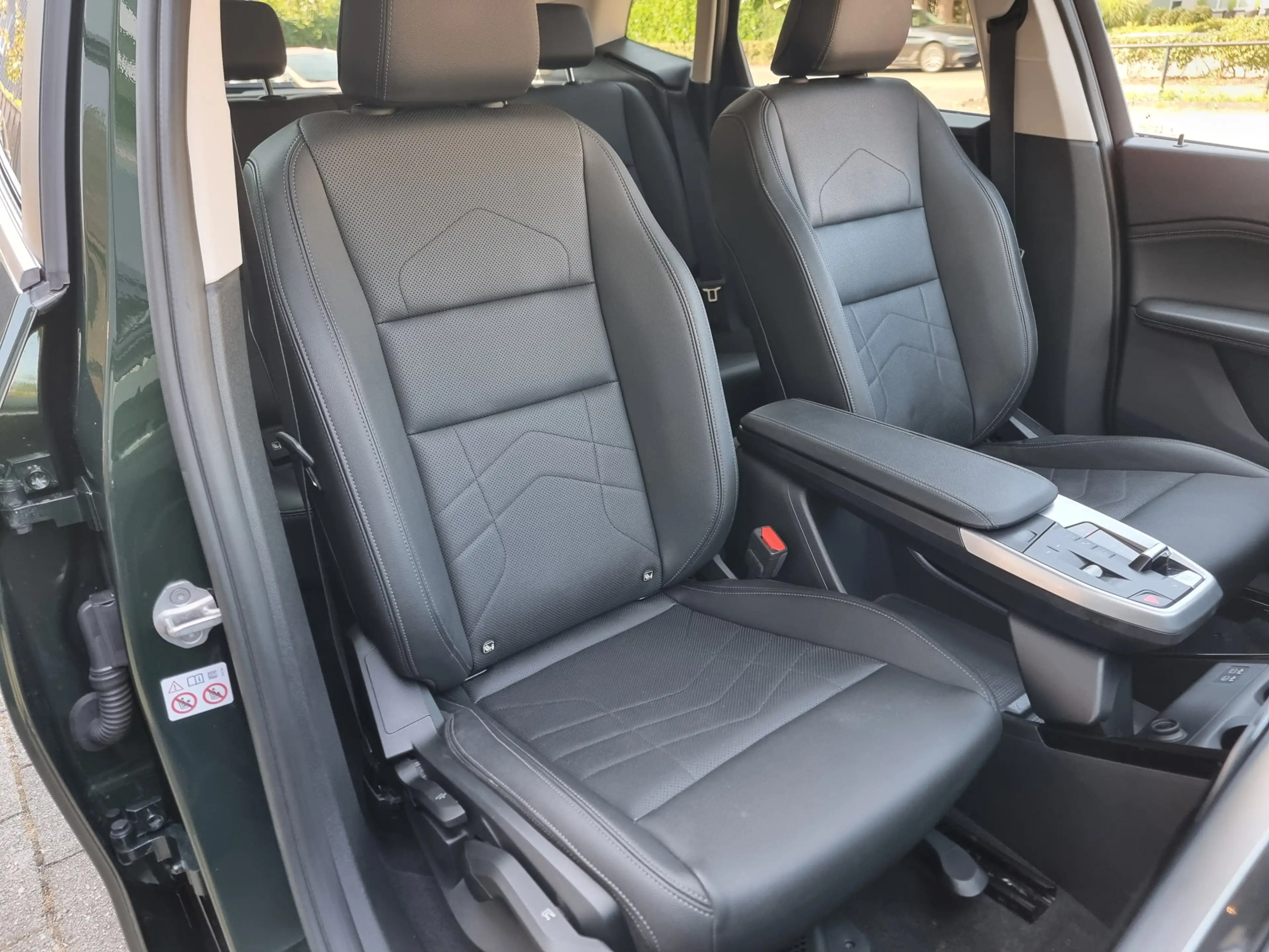 BMW 225 2-serie Active Tourer 225e xDrive 4WD | Plugin | D — photo 31
