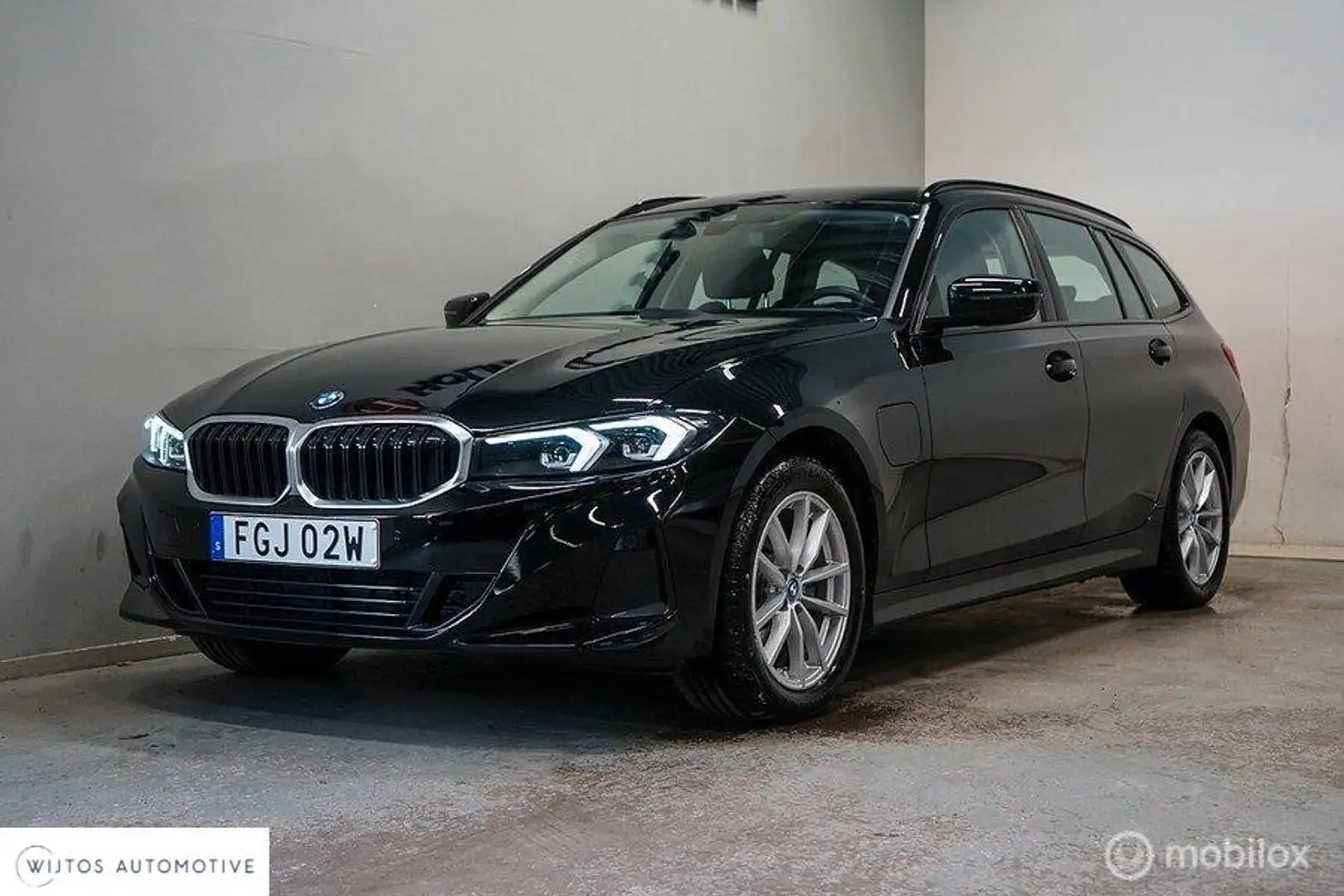BMW 330 3-serie Touring 330e xDrive, trekhaak Noir - 1