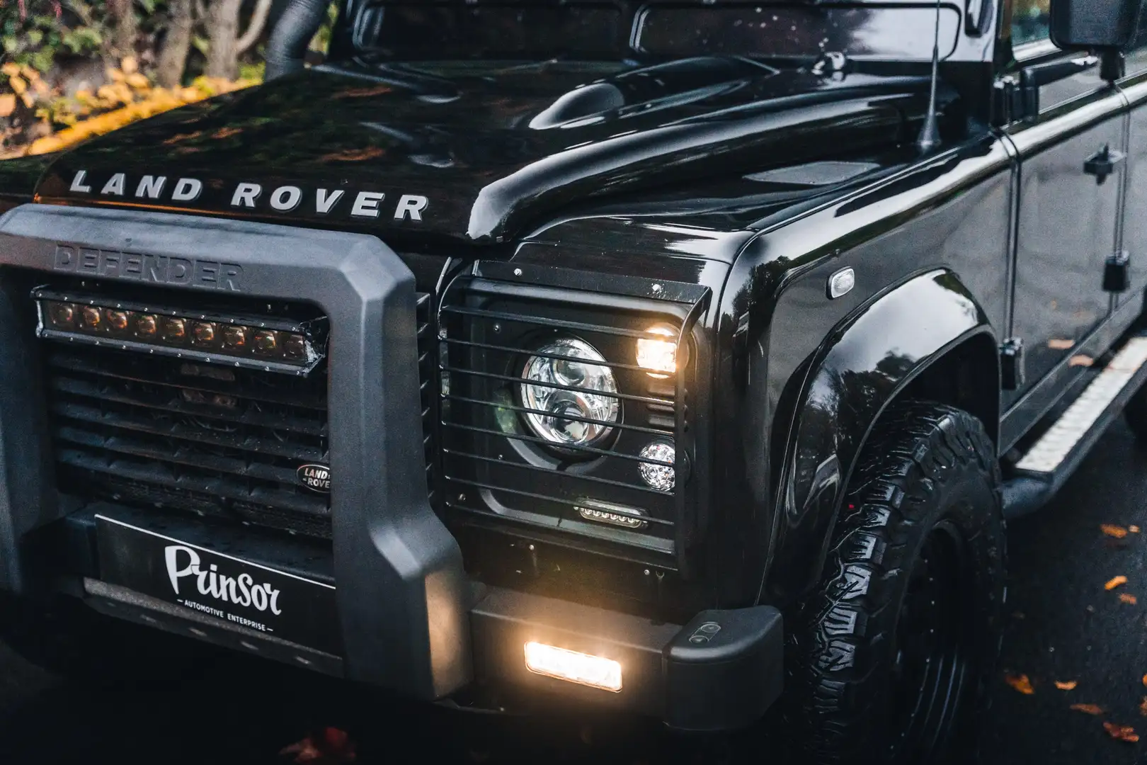 Land Rover Defender Defender 110 SE // FULL SPEC // EX VAT REFUND Noir - 2