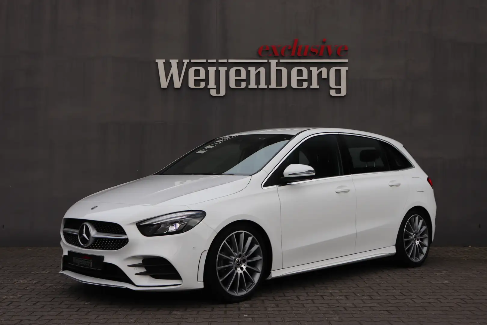 Mercedes-Benz B 180 AMG Navi Stoelv. 19" Blanc - 1