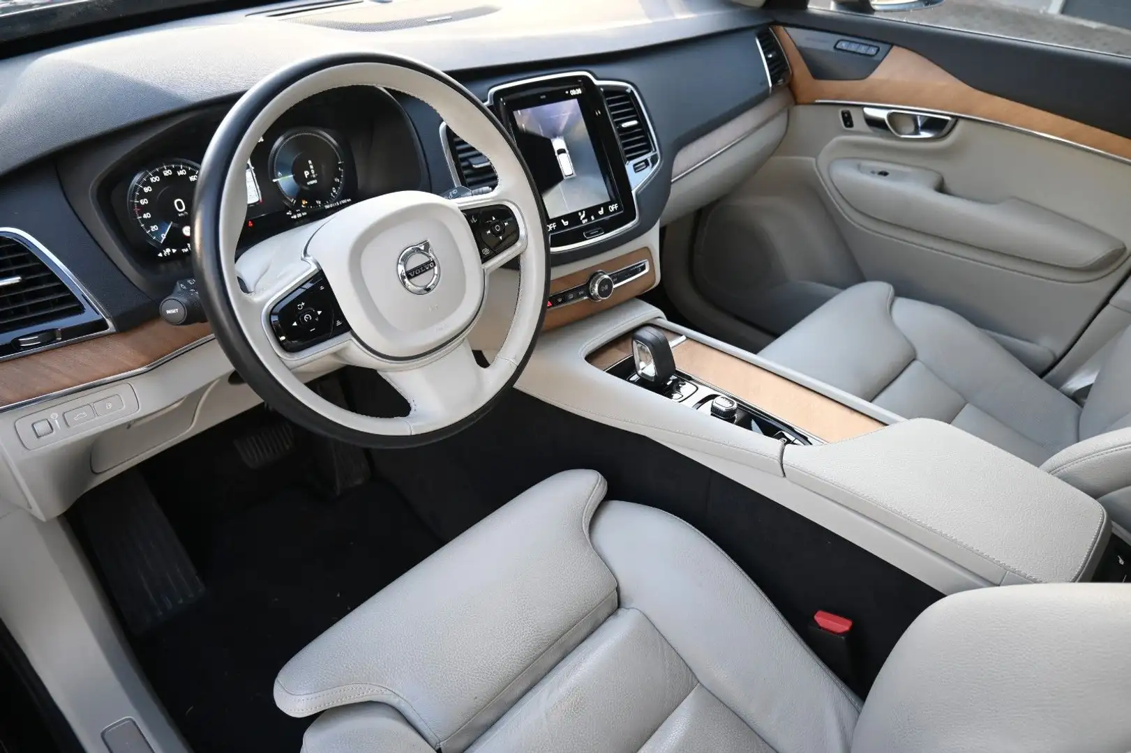 Volvo XC90 T8 Recharge *Pano*Luft*360°*Stdhzg Schwarz - 1