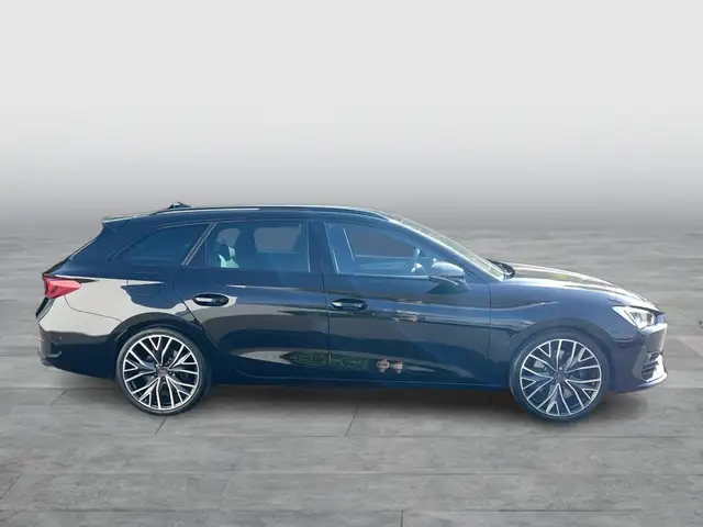 Cupra Leon view 6