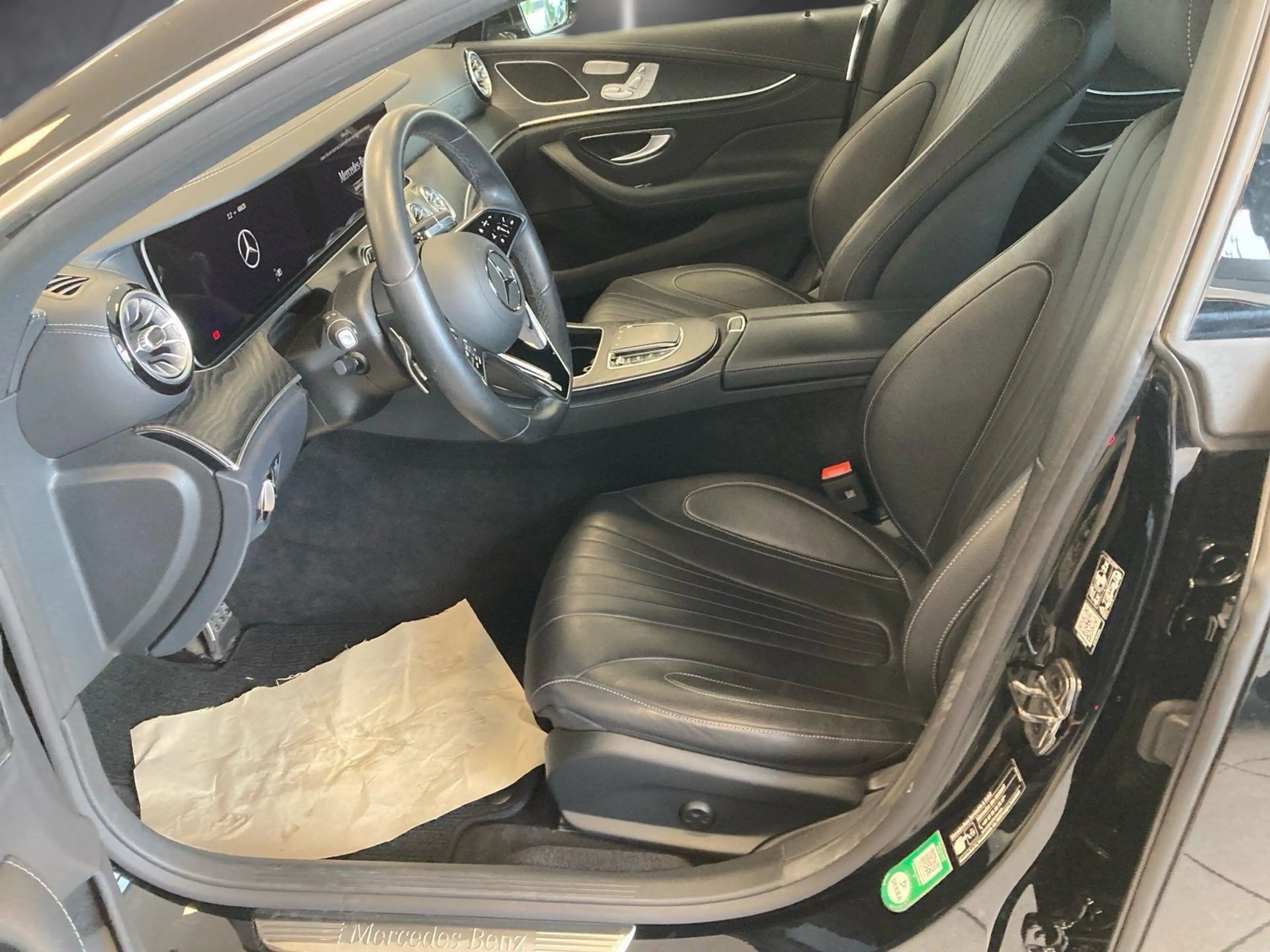 Mercedes-Benz CLS 220 d AMG*AHK*Totwinkel*HUD*Memory*Kame*LED* — photo 7