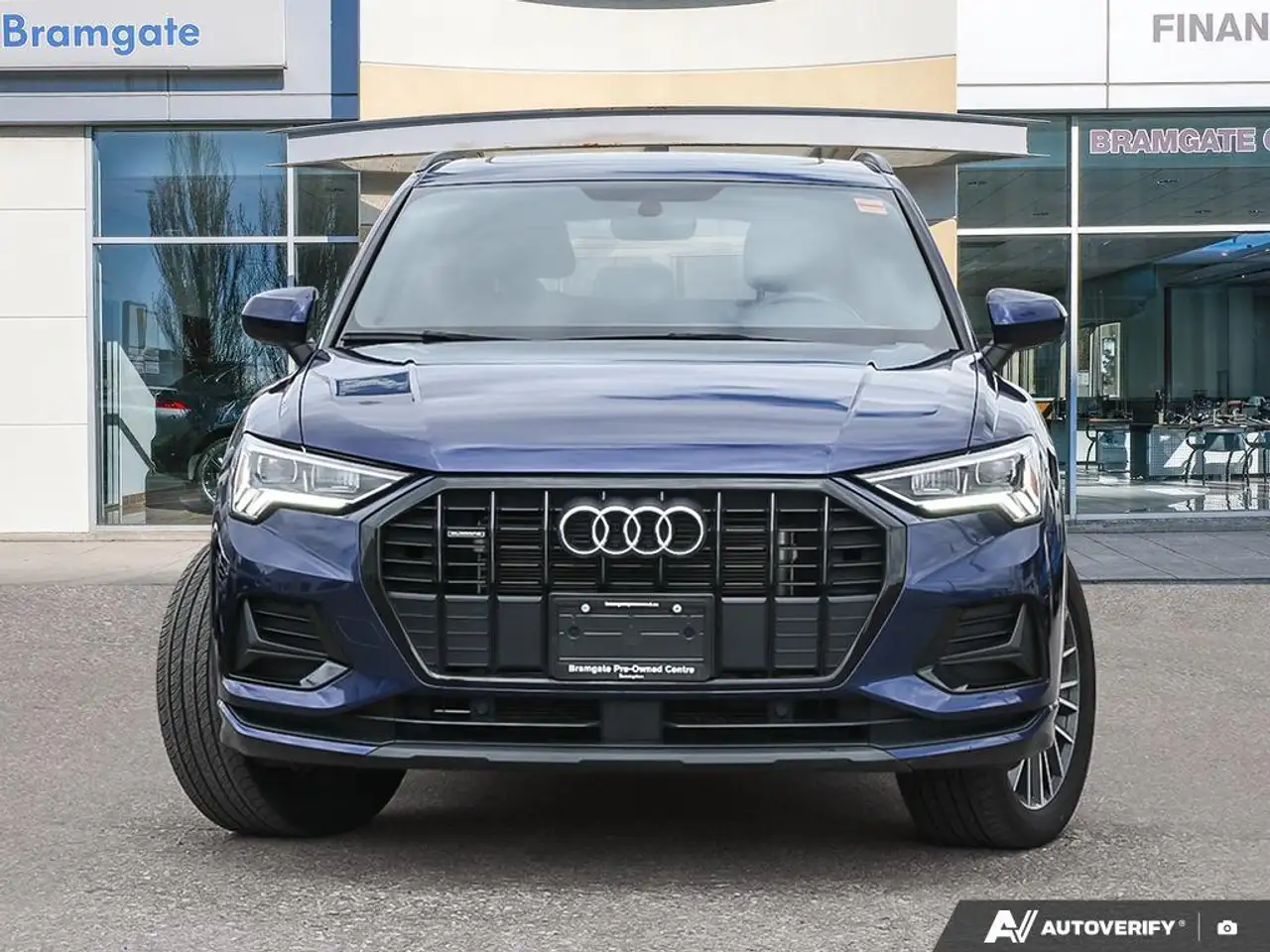 Audi Q3 снимка Audi Q3