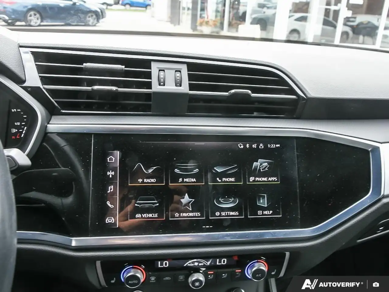 Audi Q3 снимка Audi Q3