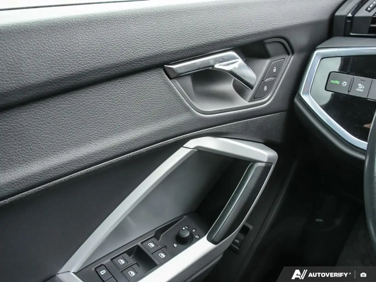 Audi Q3 снимка Audi Q3