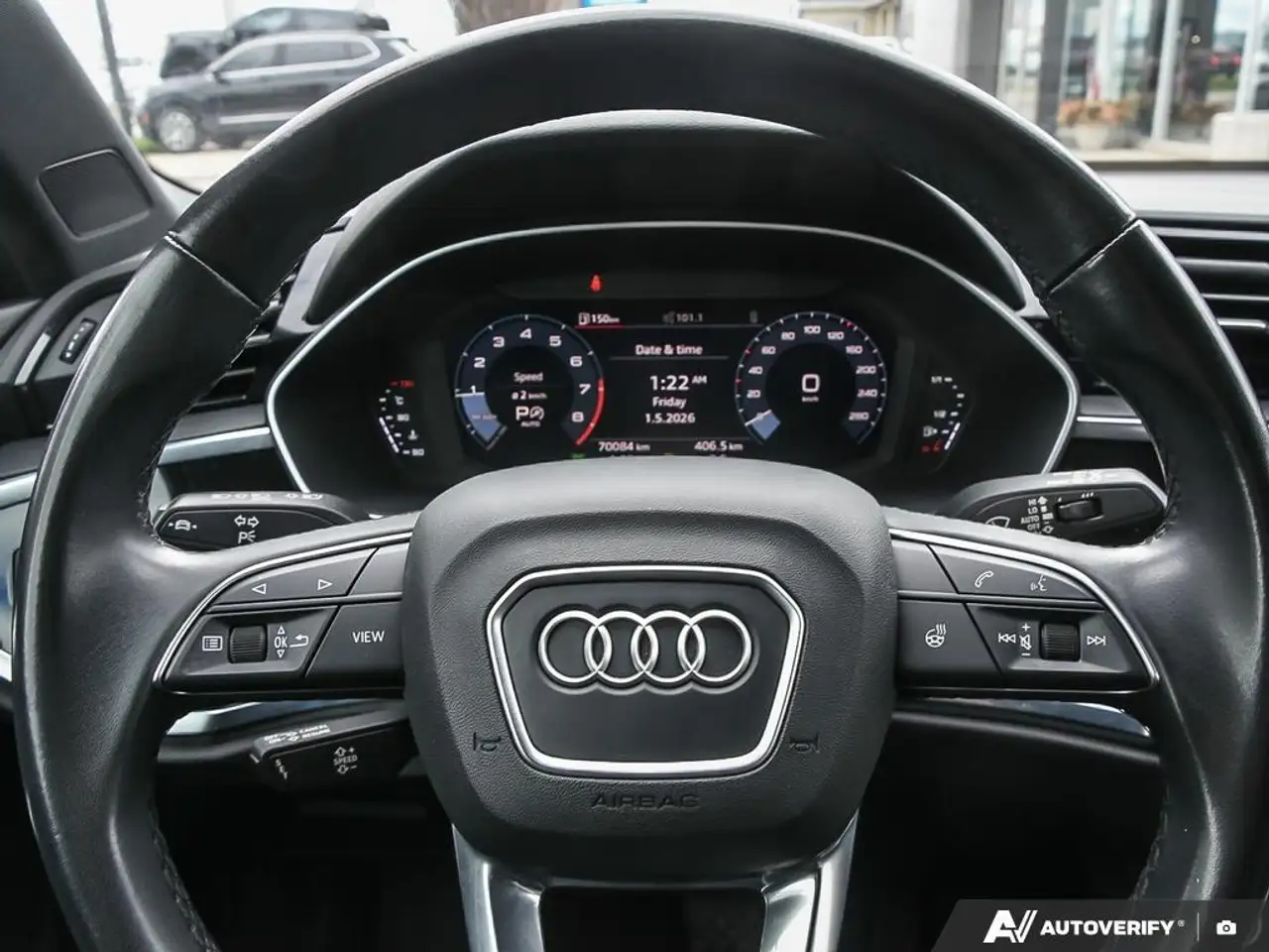Audi Q3 снимка Audi Q3