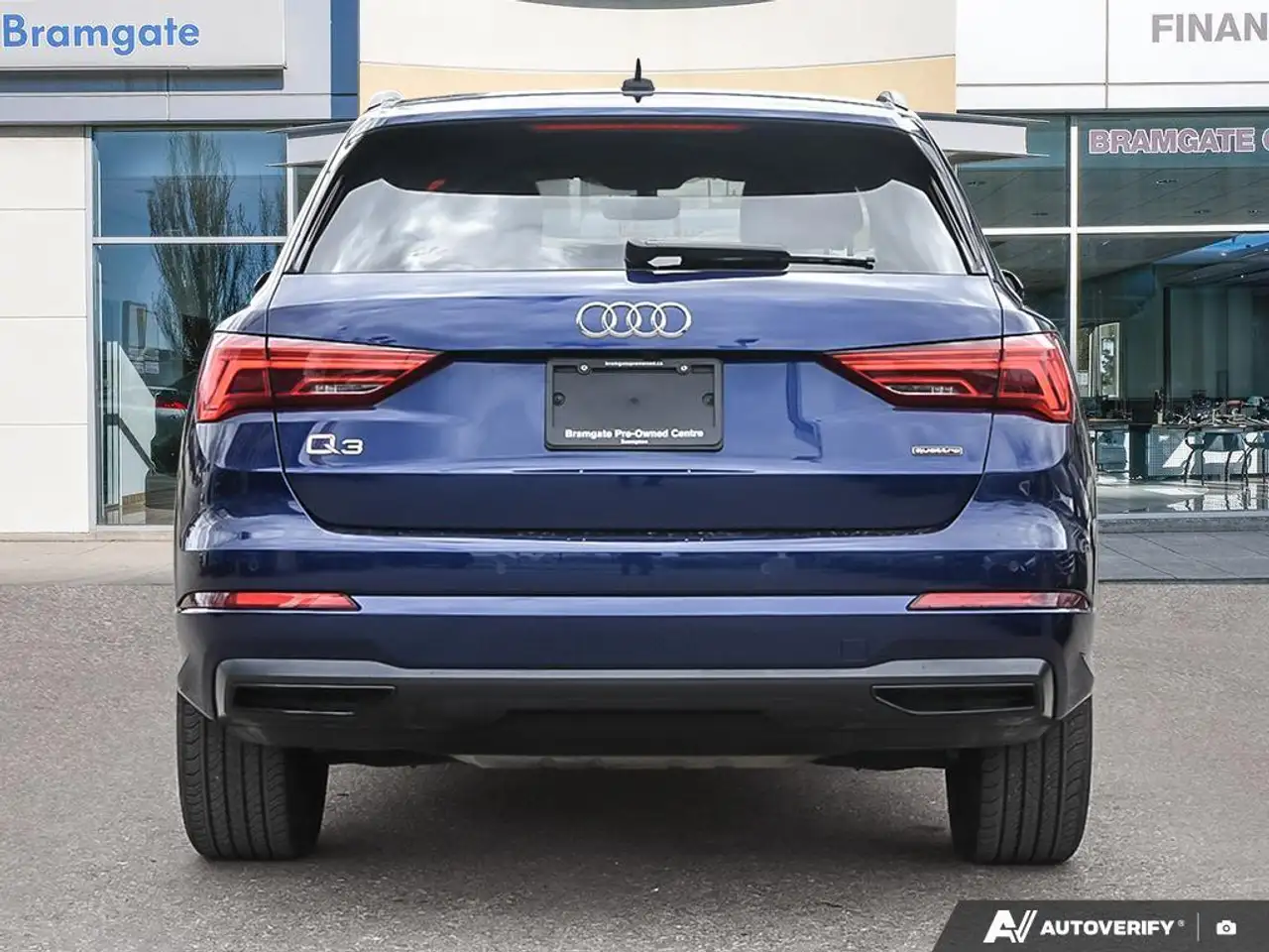 Audi Q3 снимка Audi Q3