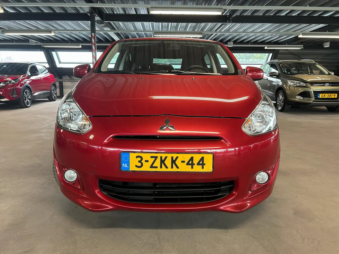 Mitsubishi Space Star 1.0 MPI 71pk, Climate, Elek. Ramen, LMV Rood - 2