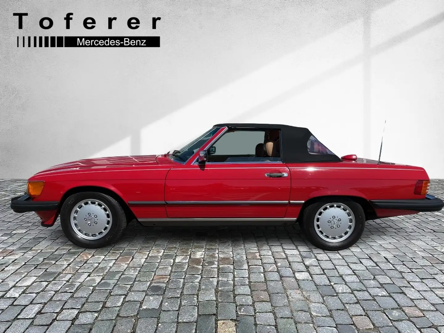 Mercedes-Benz 560 SL Rood - 2
