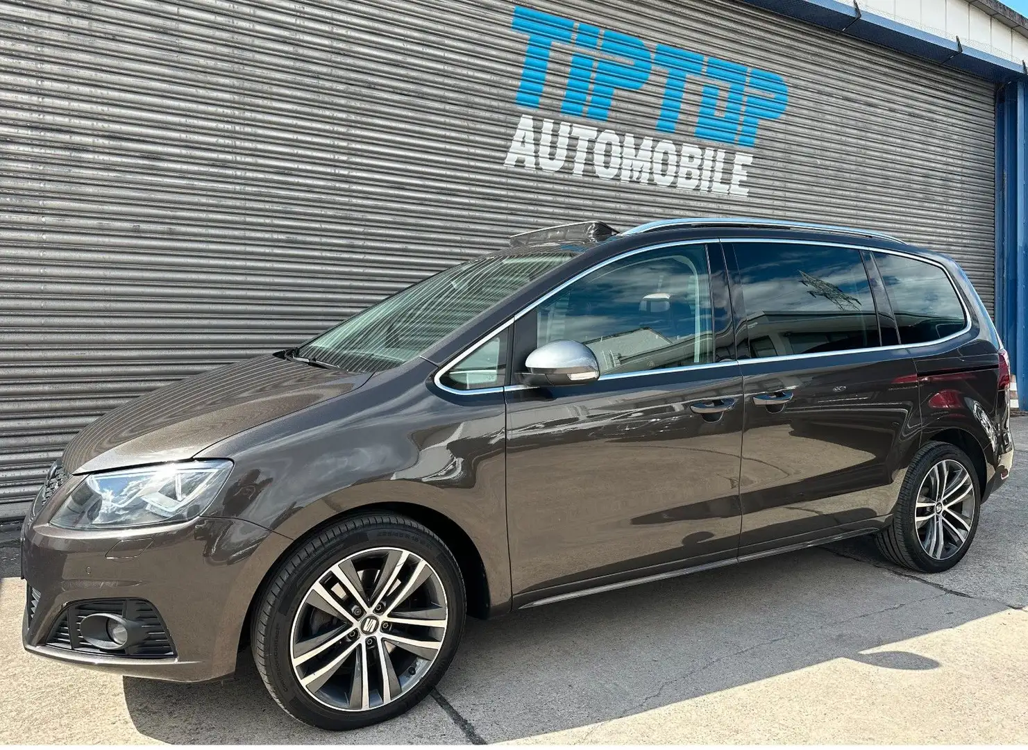 SEAT Alhambra FR-Line*7-SITZE*PANO*NAVI*BI-XENON* Brun - 1