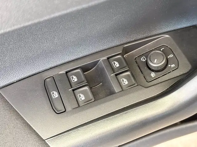 Volkswagen Polo view 20