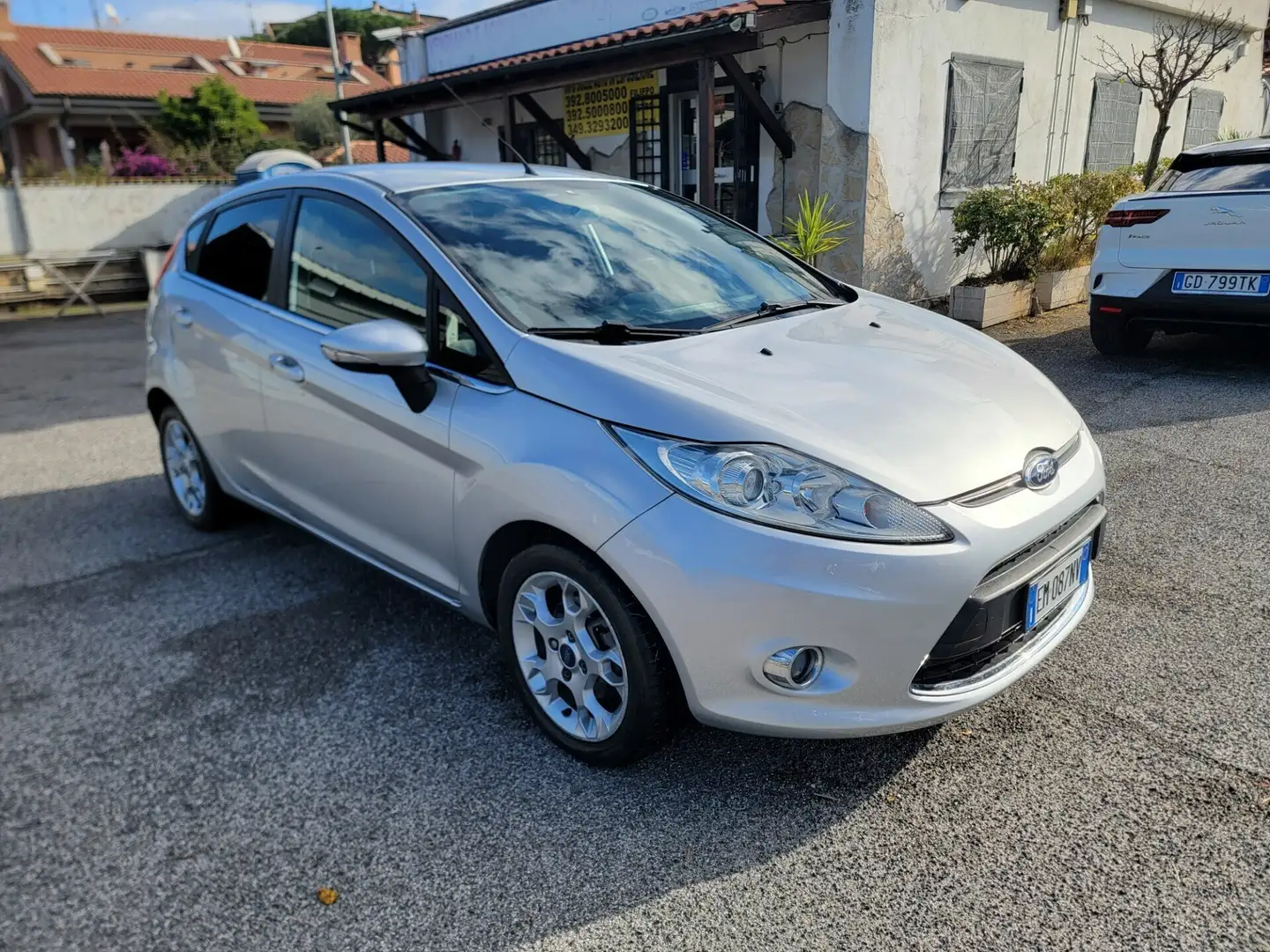 Ford Fiesta Fiesta VI 5p 1.4 Titanium Gpl distribuzione nuova Silber - 1