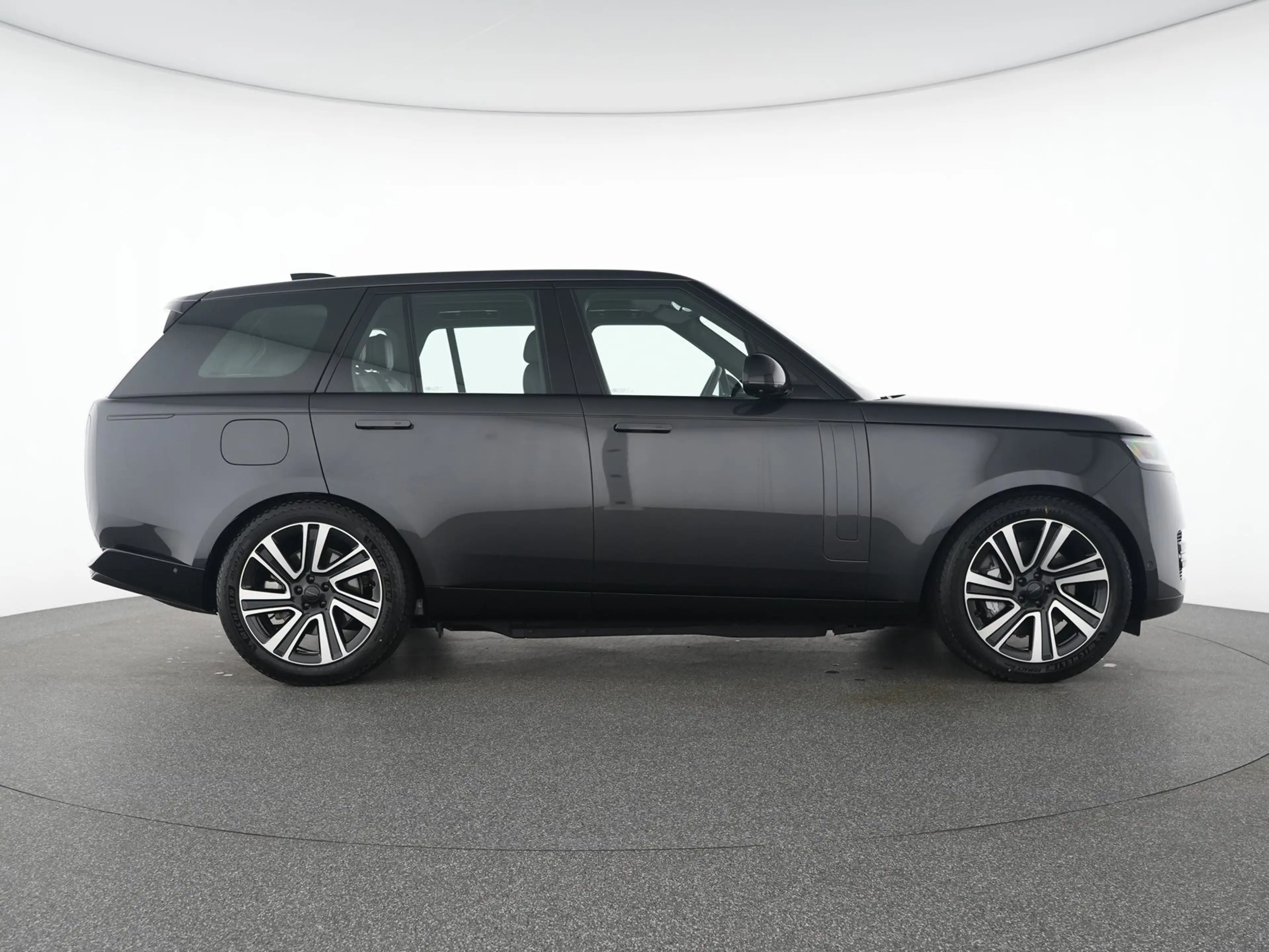 Land Rover Range Rover P550e HSE *Business-Class-Sitze* — photo 12