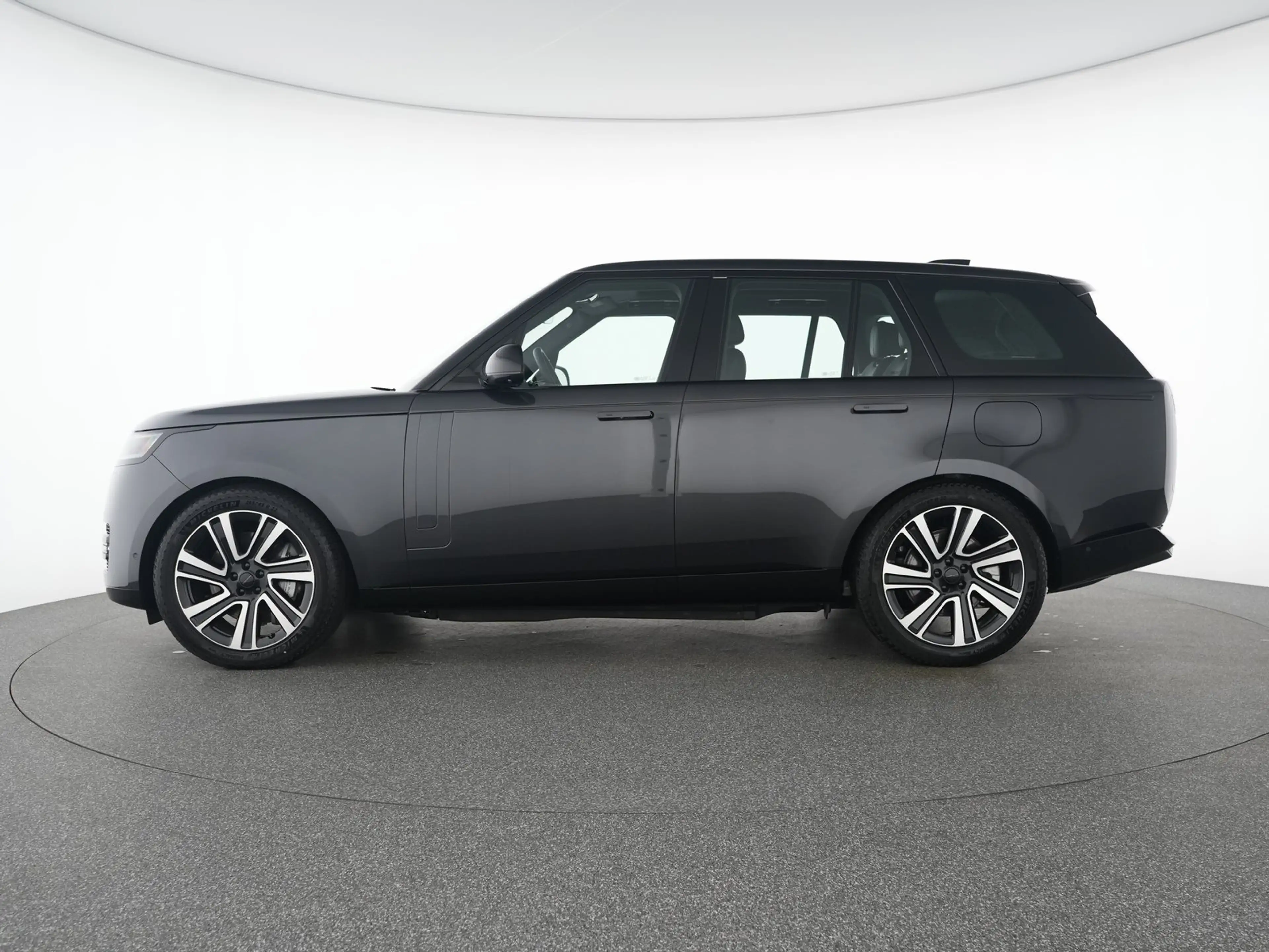 Land Rover Range Rover P550e HSE *Business-Class-Sitze* — photo 11