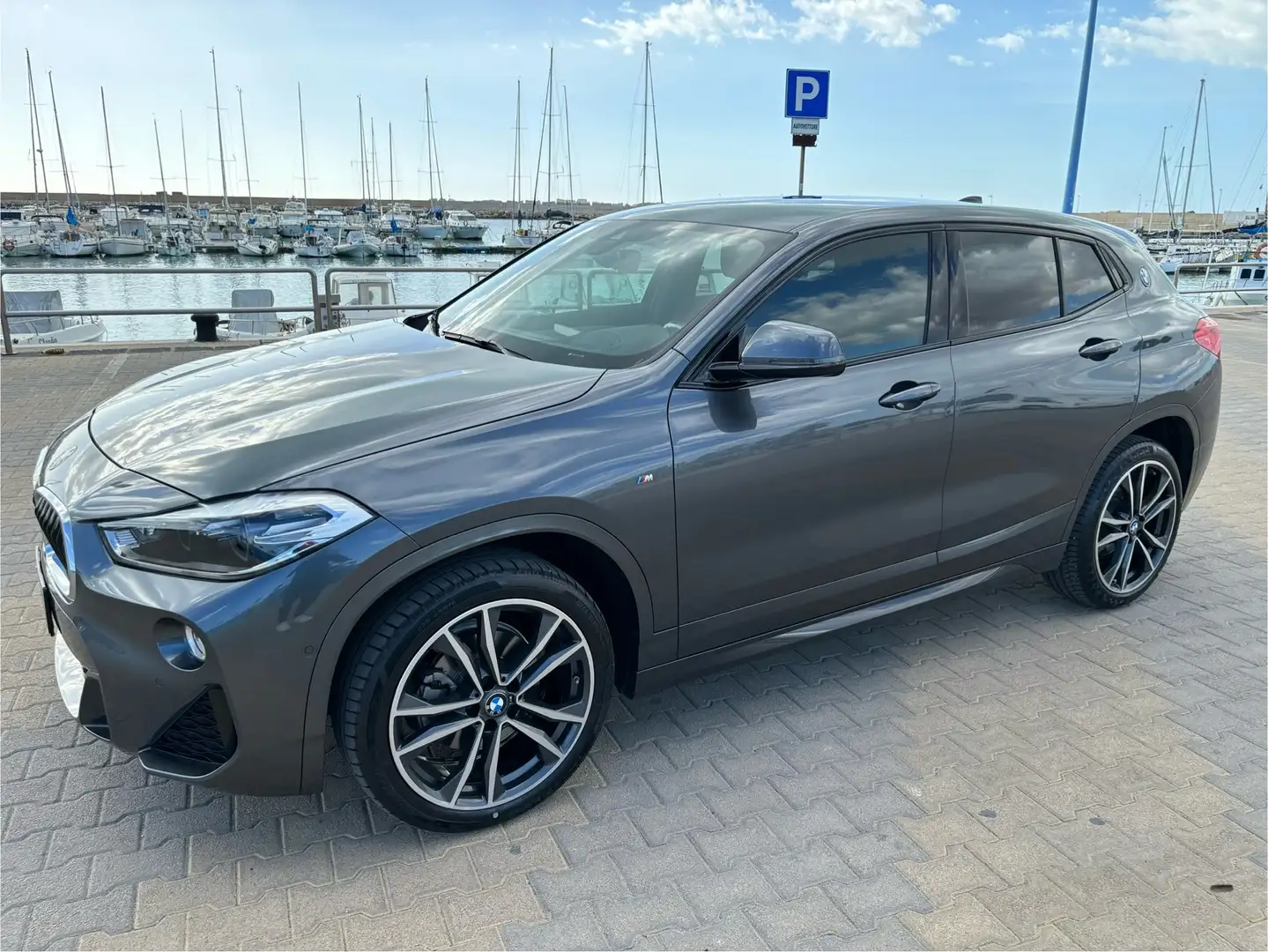 BMW X2 M SDrive18i MSport Šedá - 1