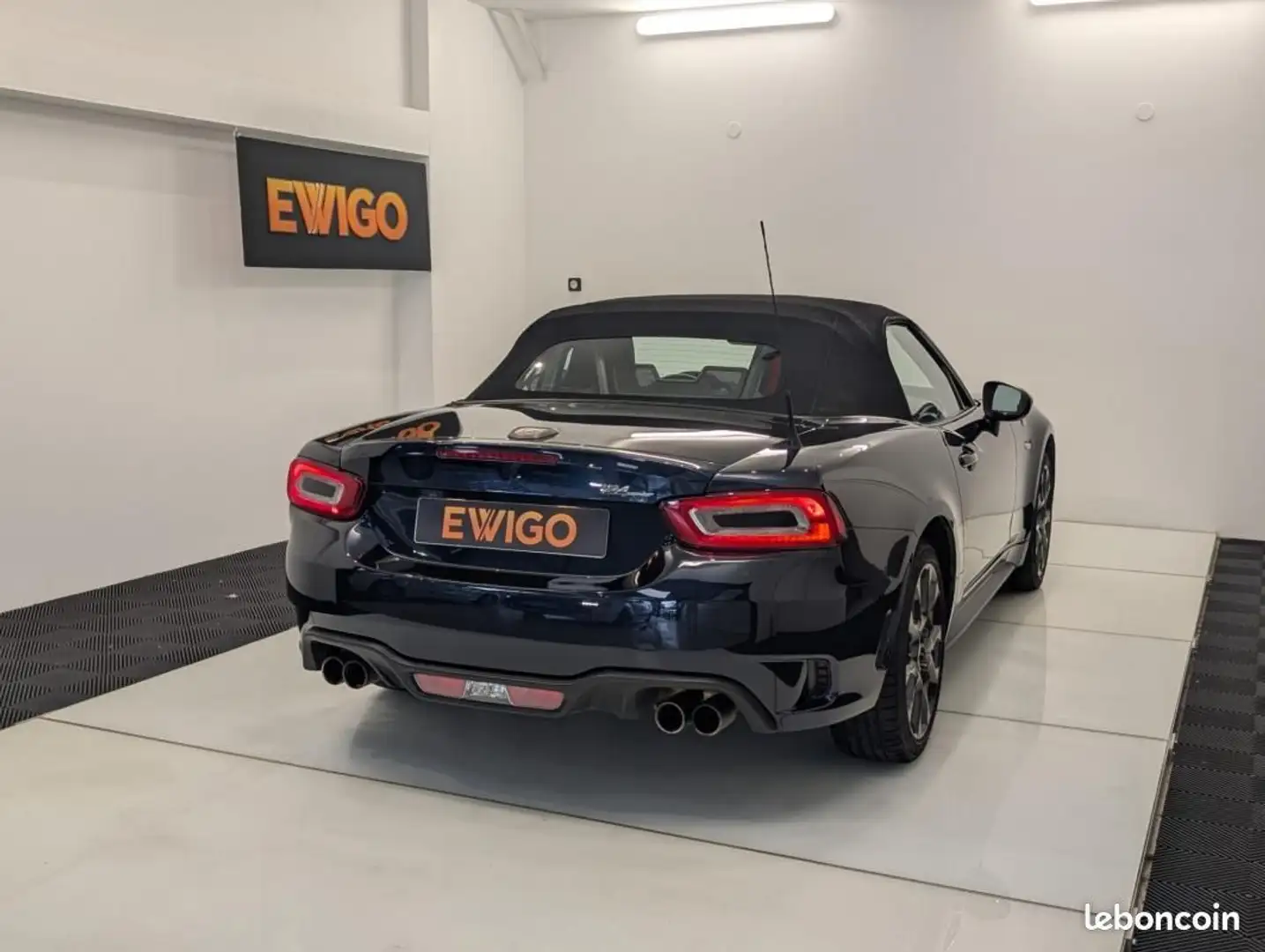 Abarth 124 Spider 1.4 MULTIAIR 170ch Bleu - 2